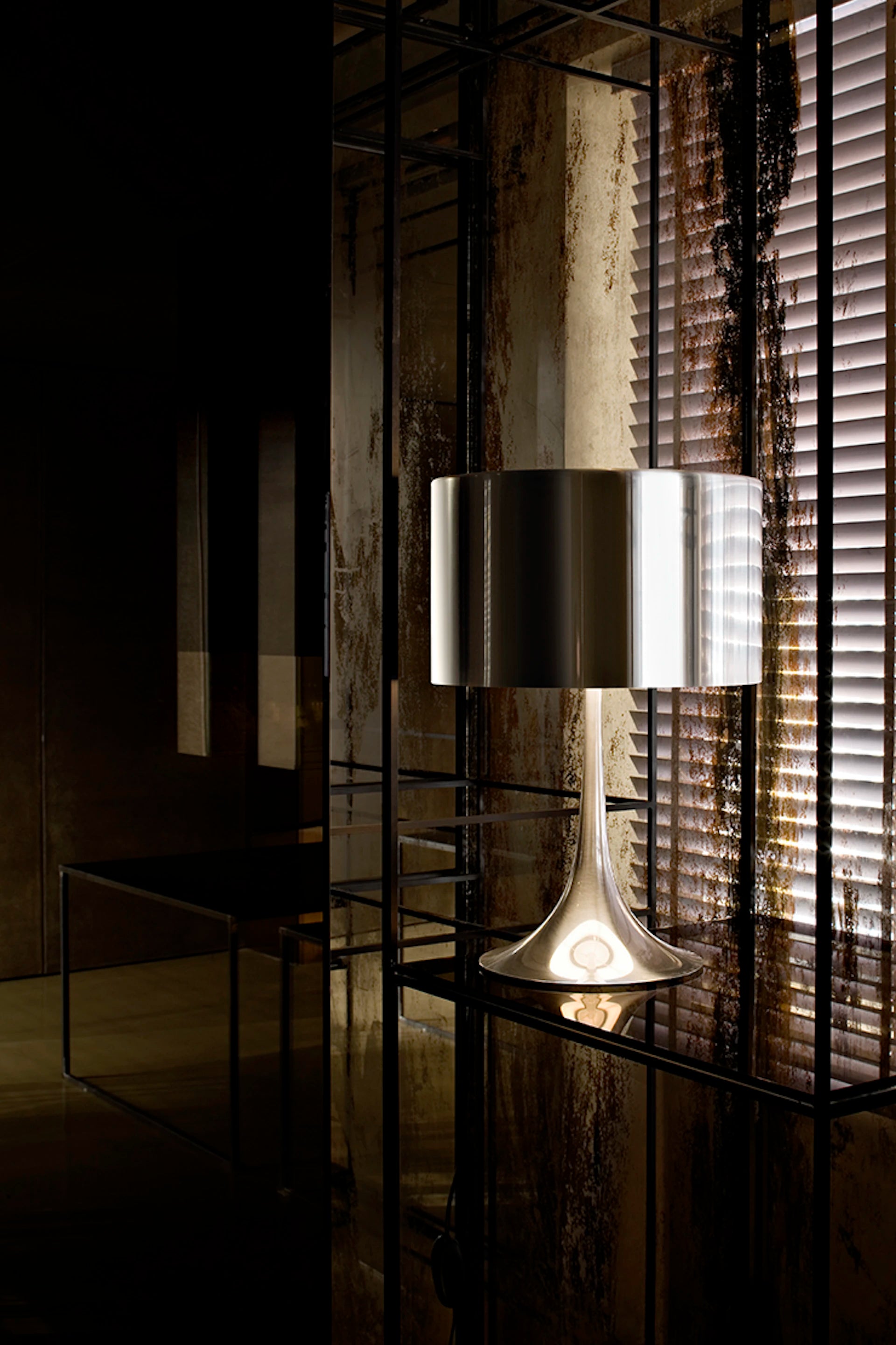 SPUN LIGHT Table Lamp White