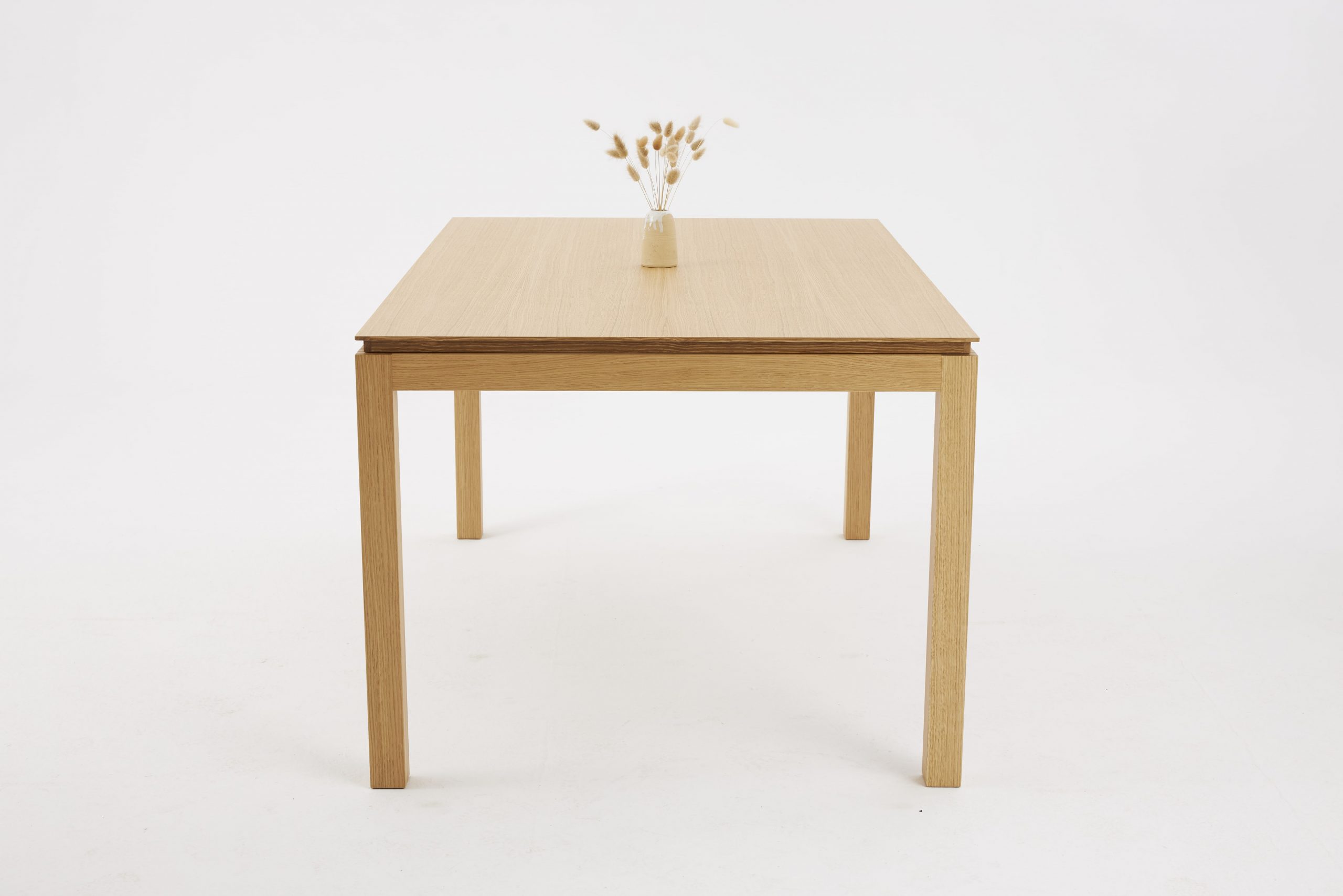 Rozkládací stůl ILOW z dubového dřeva