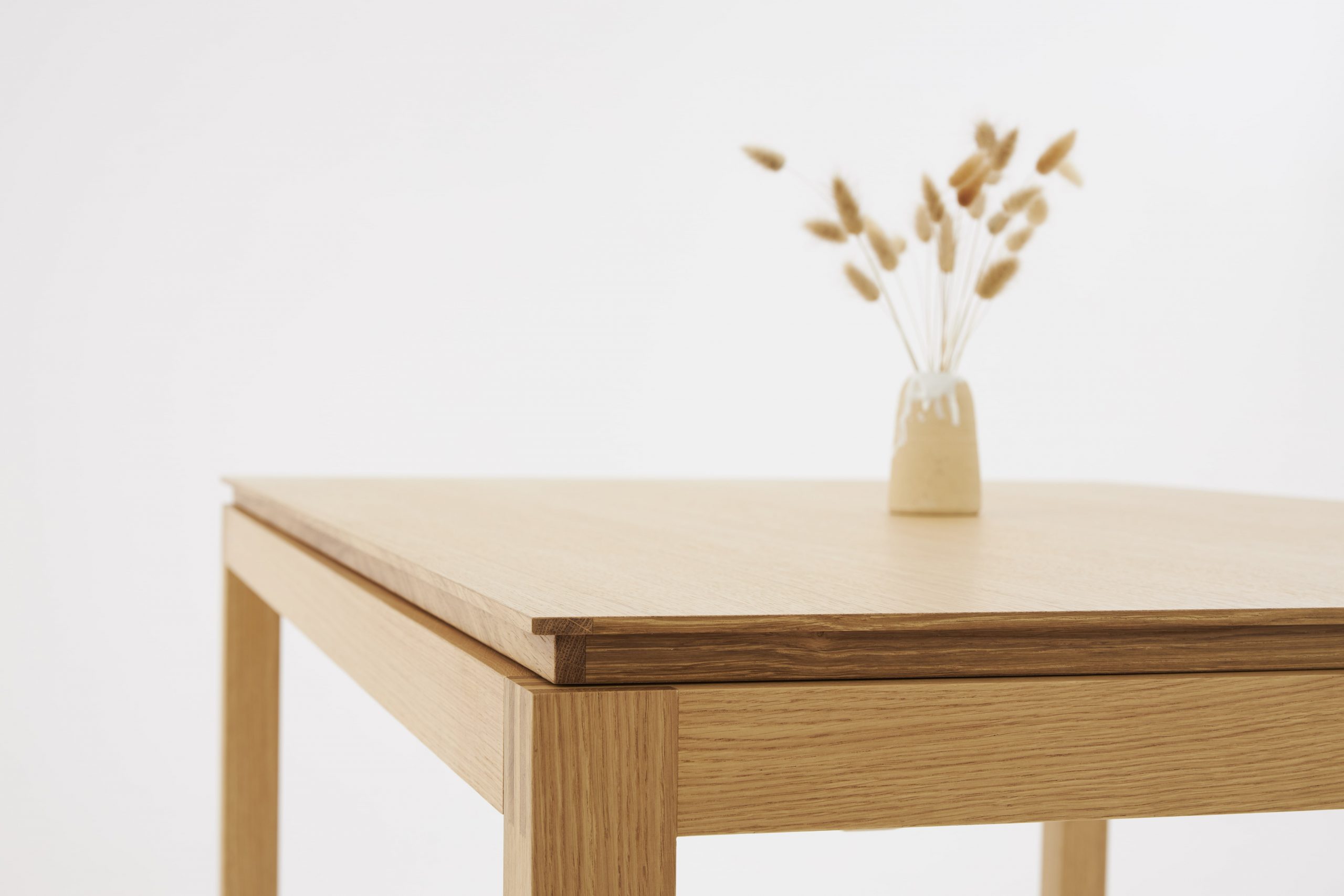 Rozkládací stůl ILOW z dubového dřeva