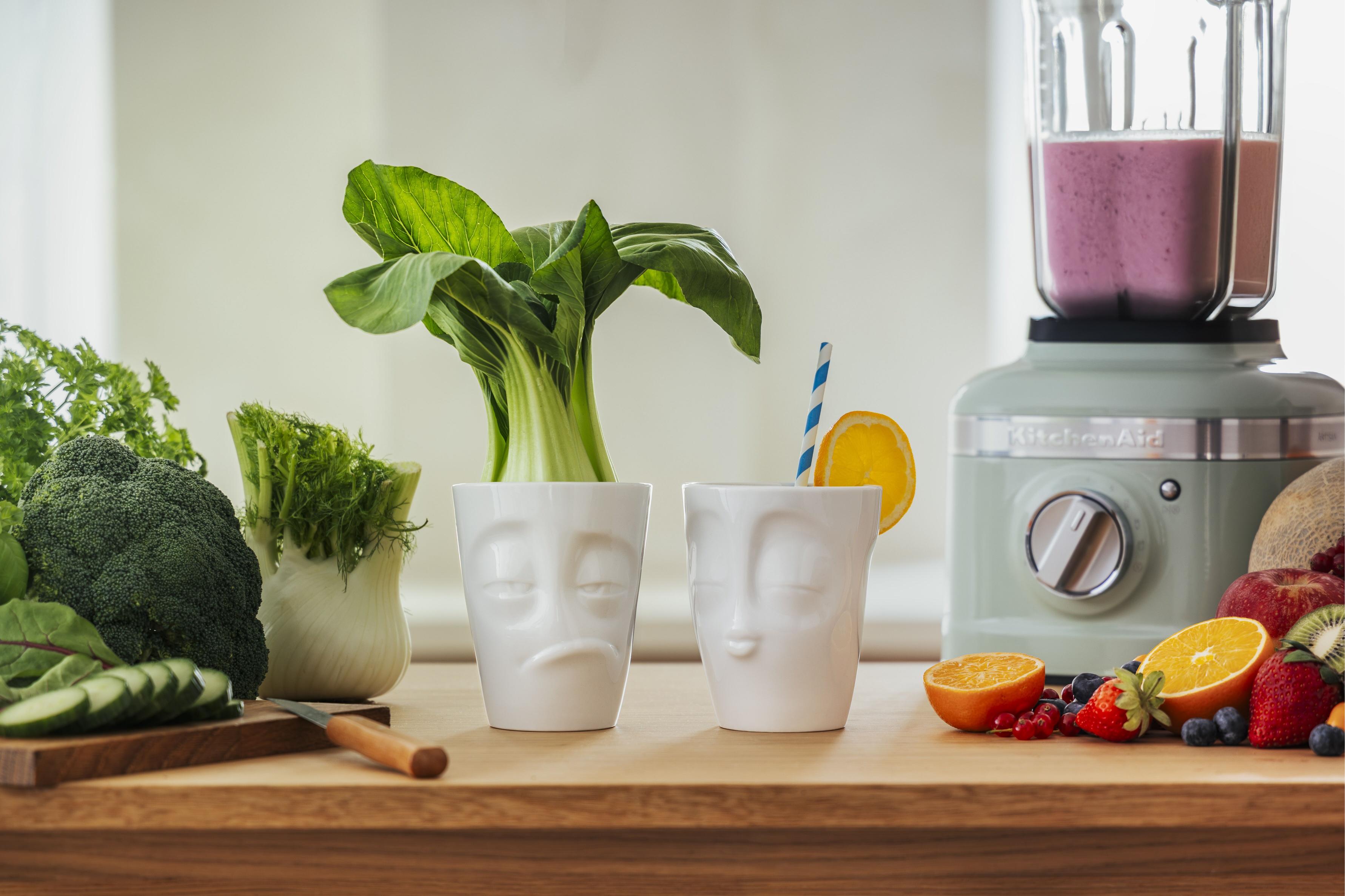 KISSING & SNOOZY White Mug Set