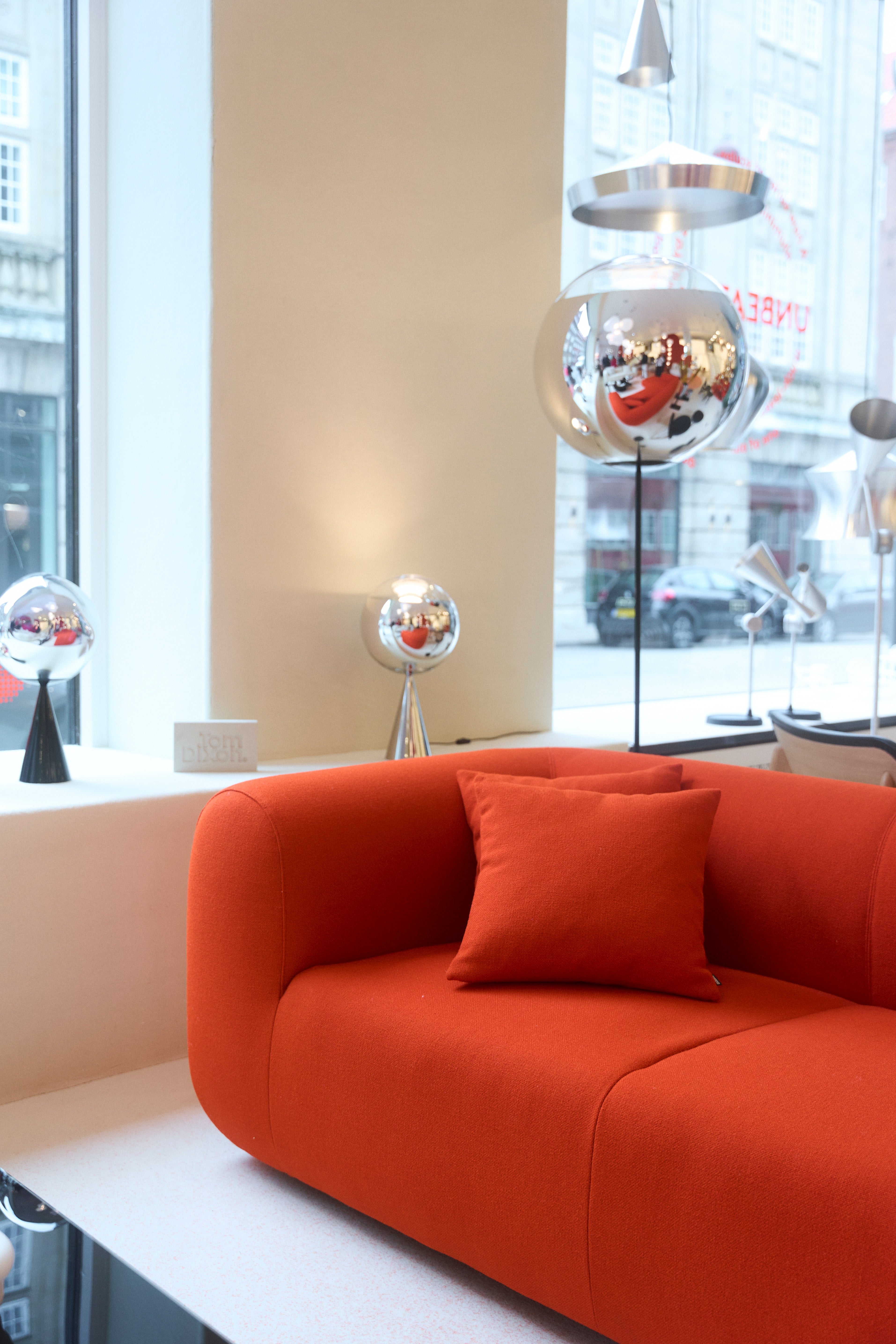 Pohovka pro 4 osoby PLUMP čalouněná