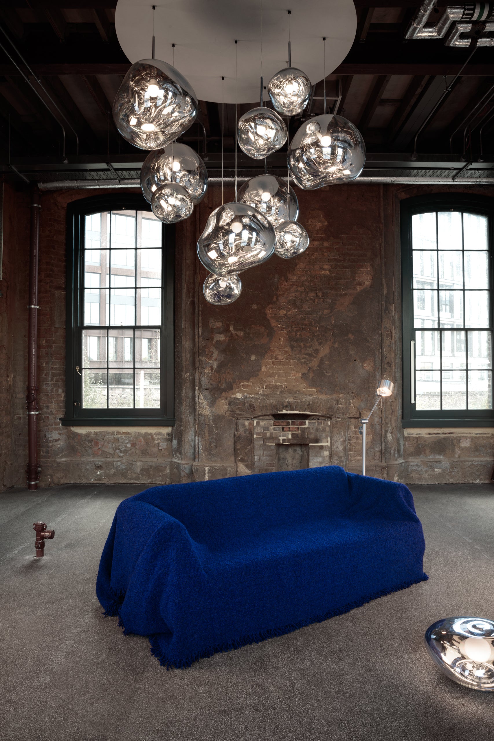 MELT MEGA Silver Ceiling Lamp