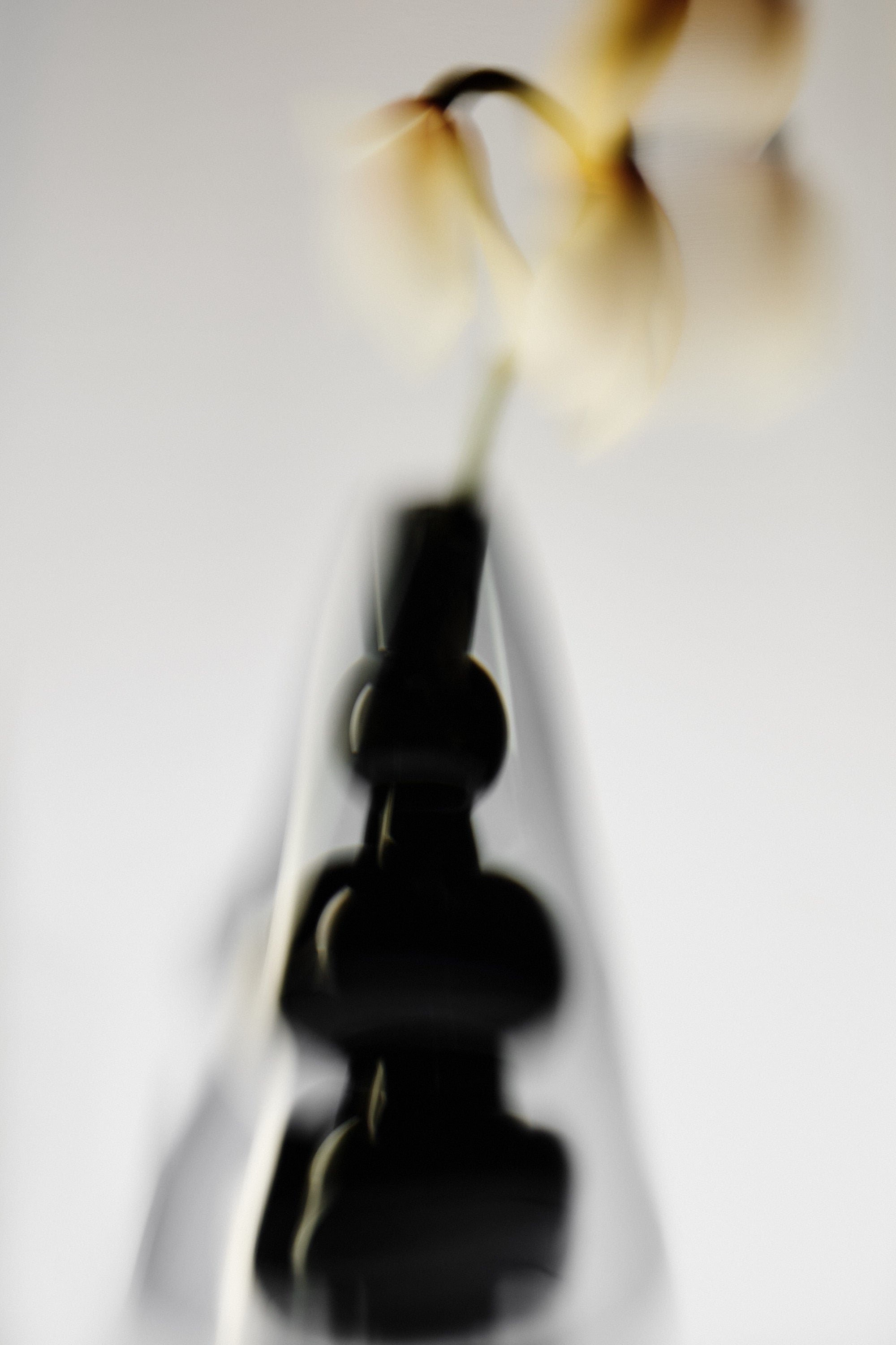 Váza BUMP CONE černé sklo