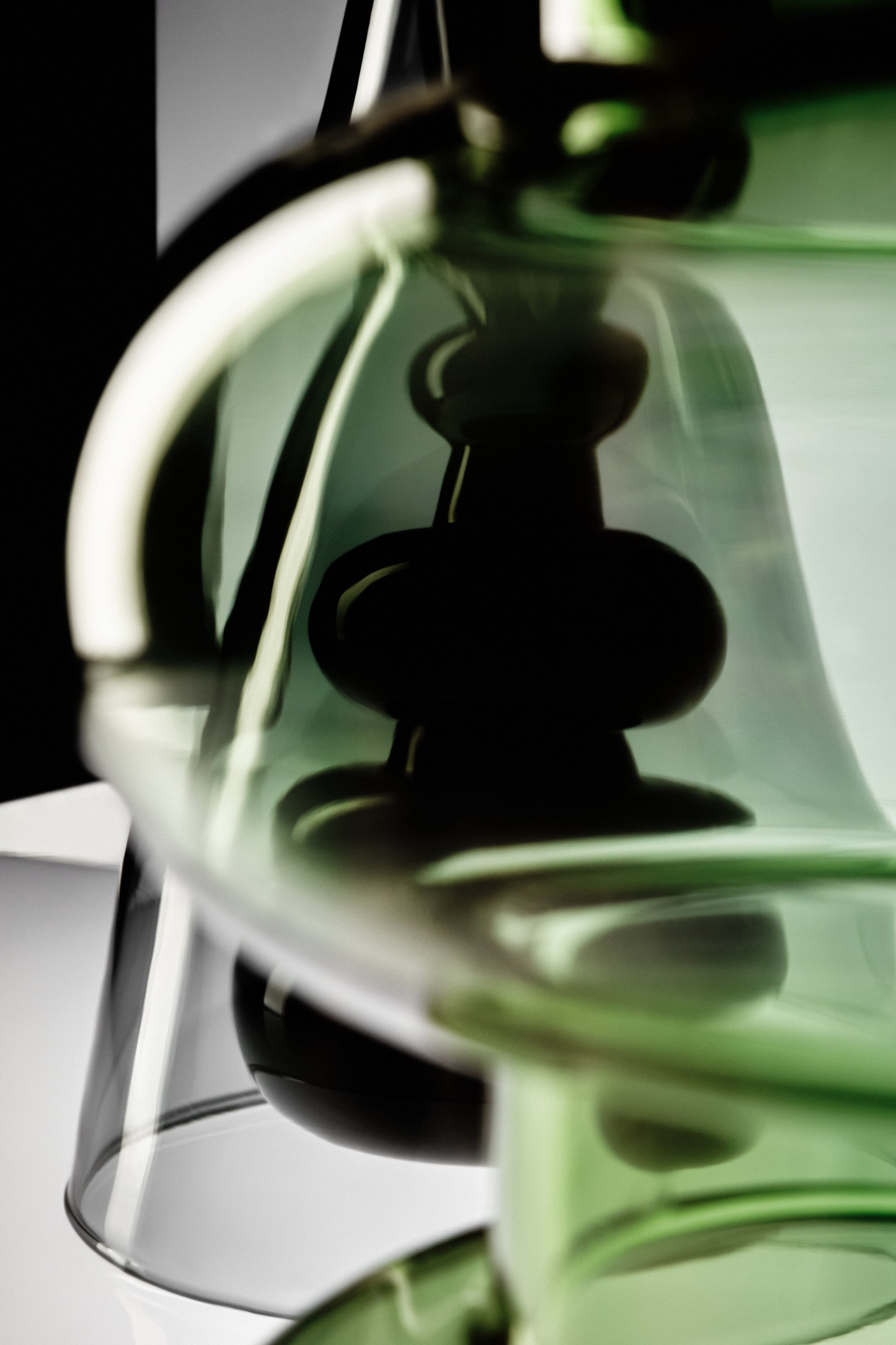 Váza BUMP CONE černé sklo