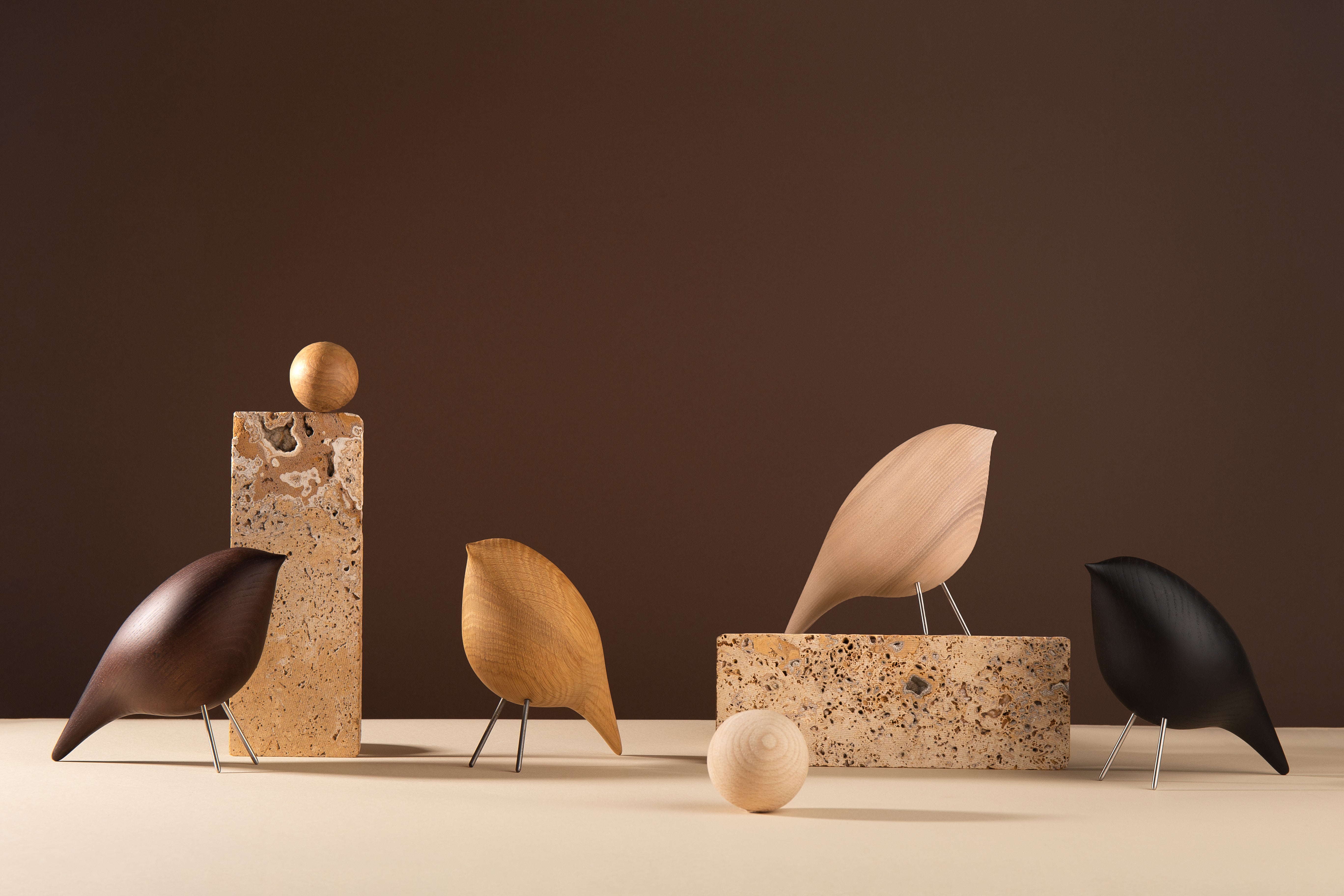 Dekorativní figurka TWEETY DECORATIVE BIRD černý jasan