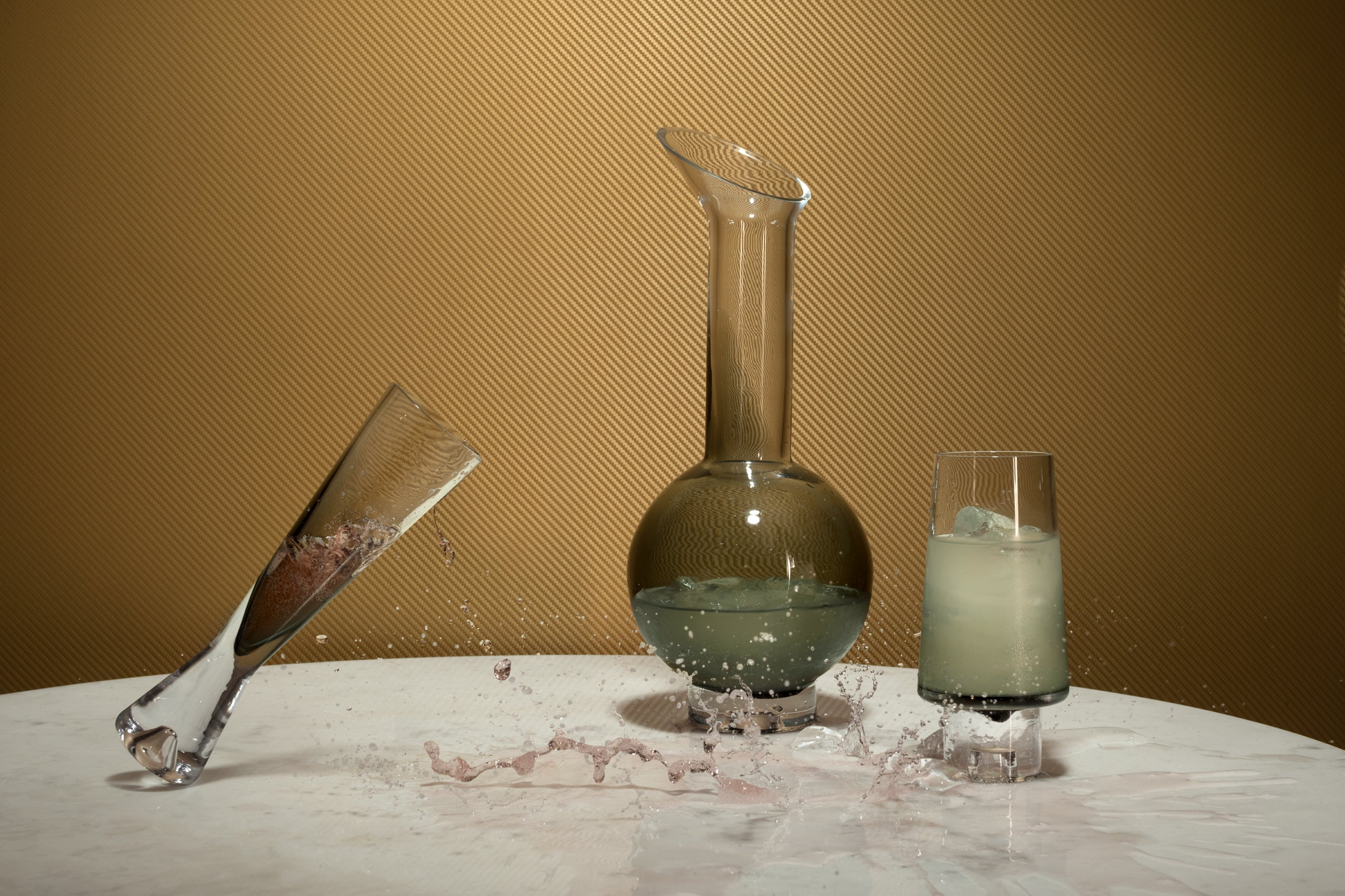 Set of champagne glasses tank black glass