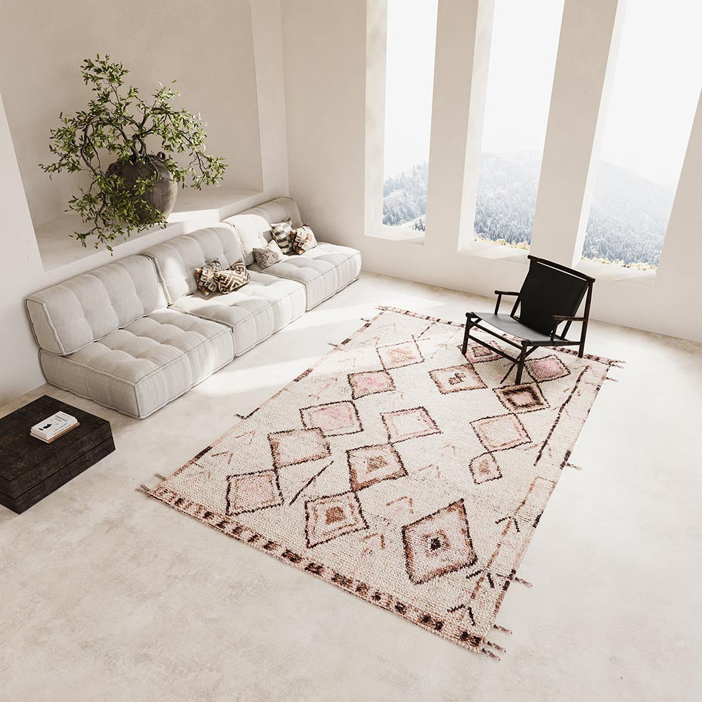 TRIBE beige rug with pink
