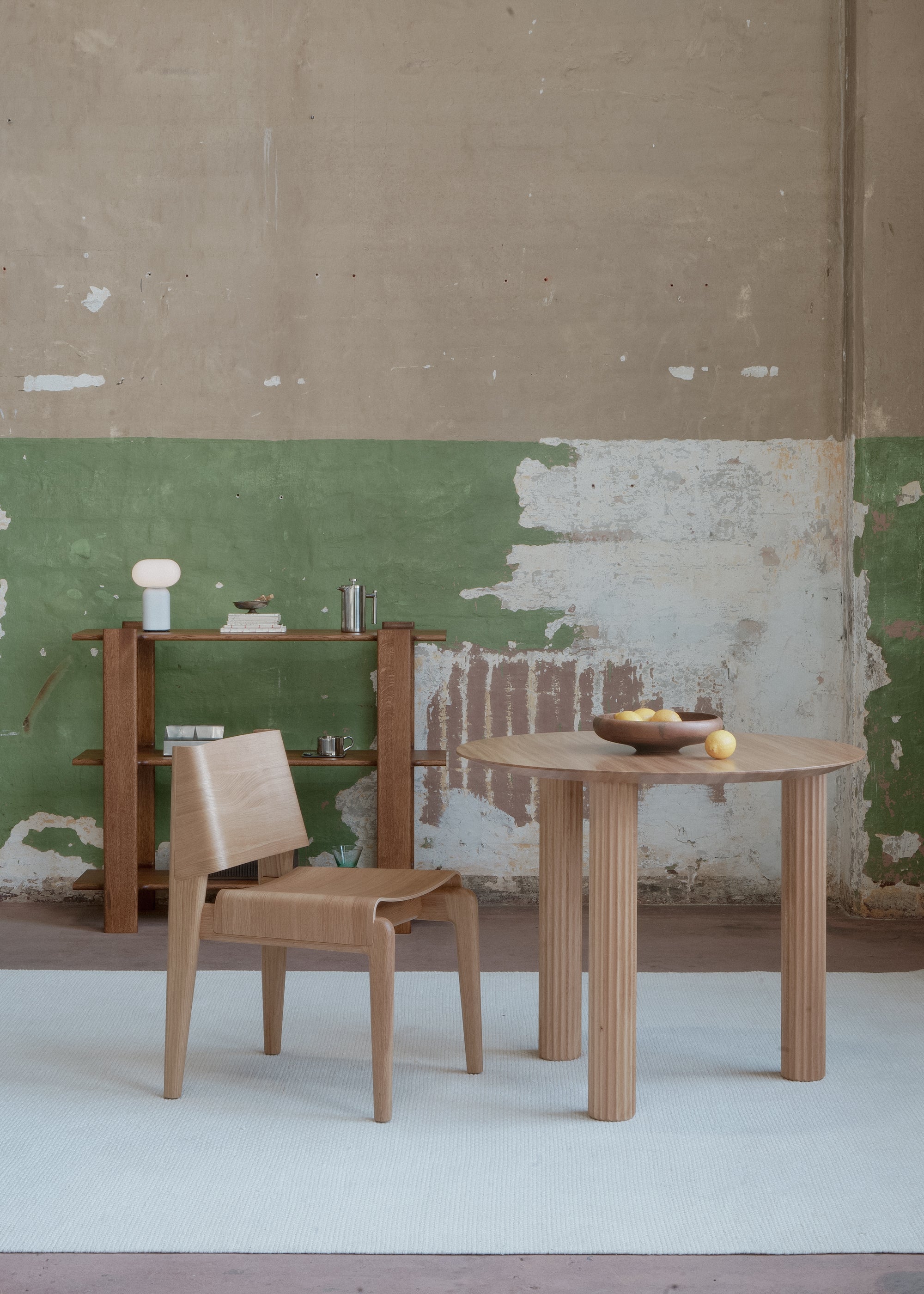 UNDIA Chair in Oak Wood