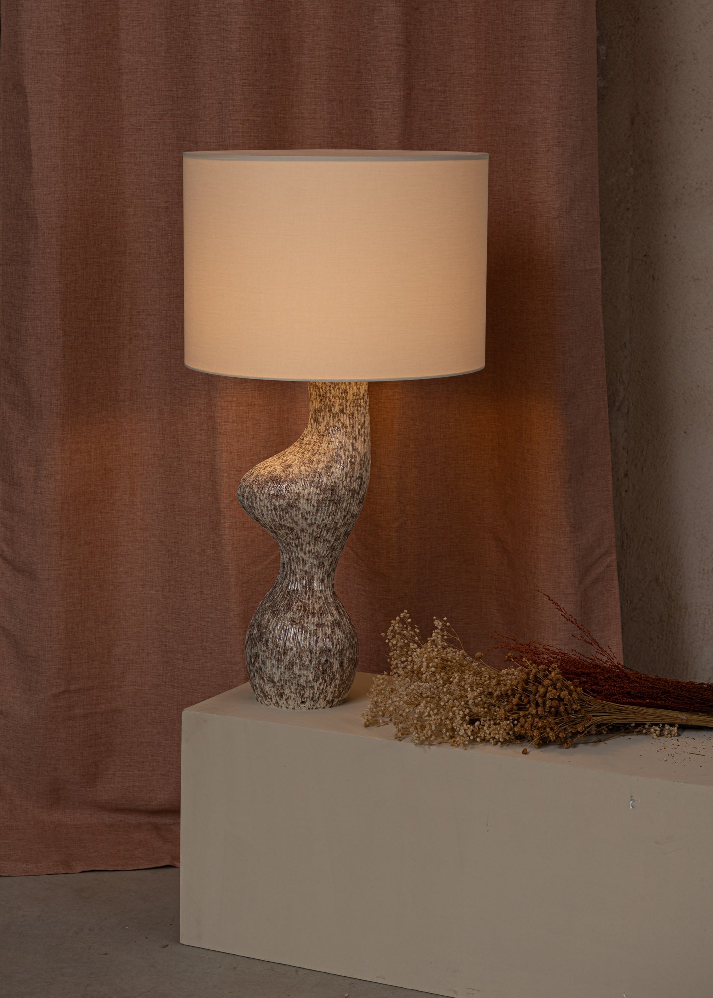 VENUSO Beige Table Lamp with Ceramic