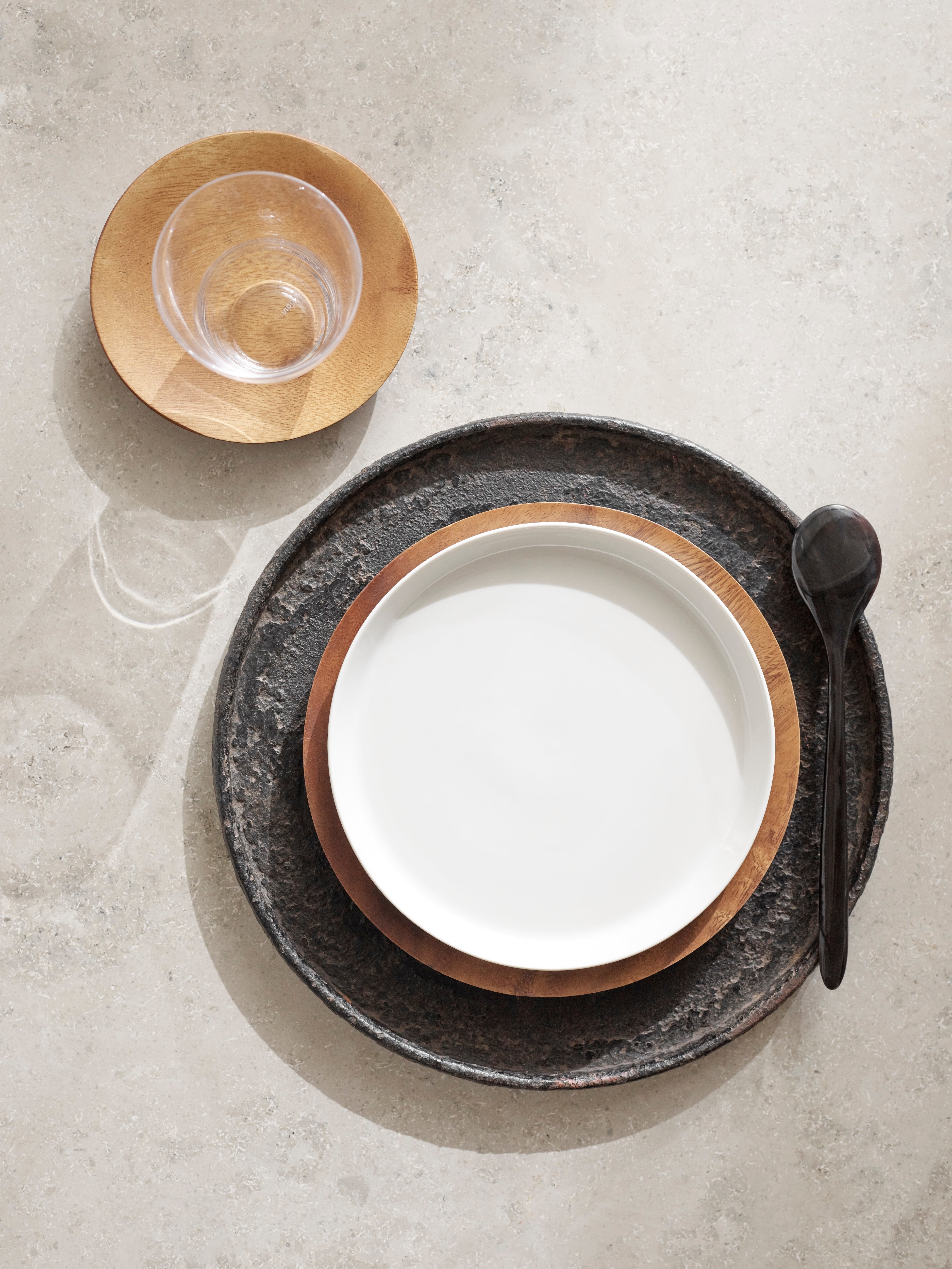 Sada talířů VIPP bílá porcelána