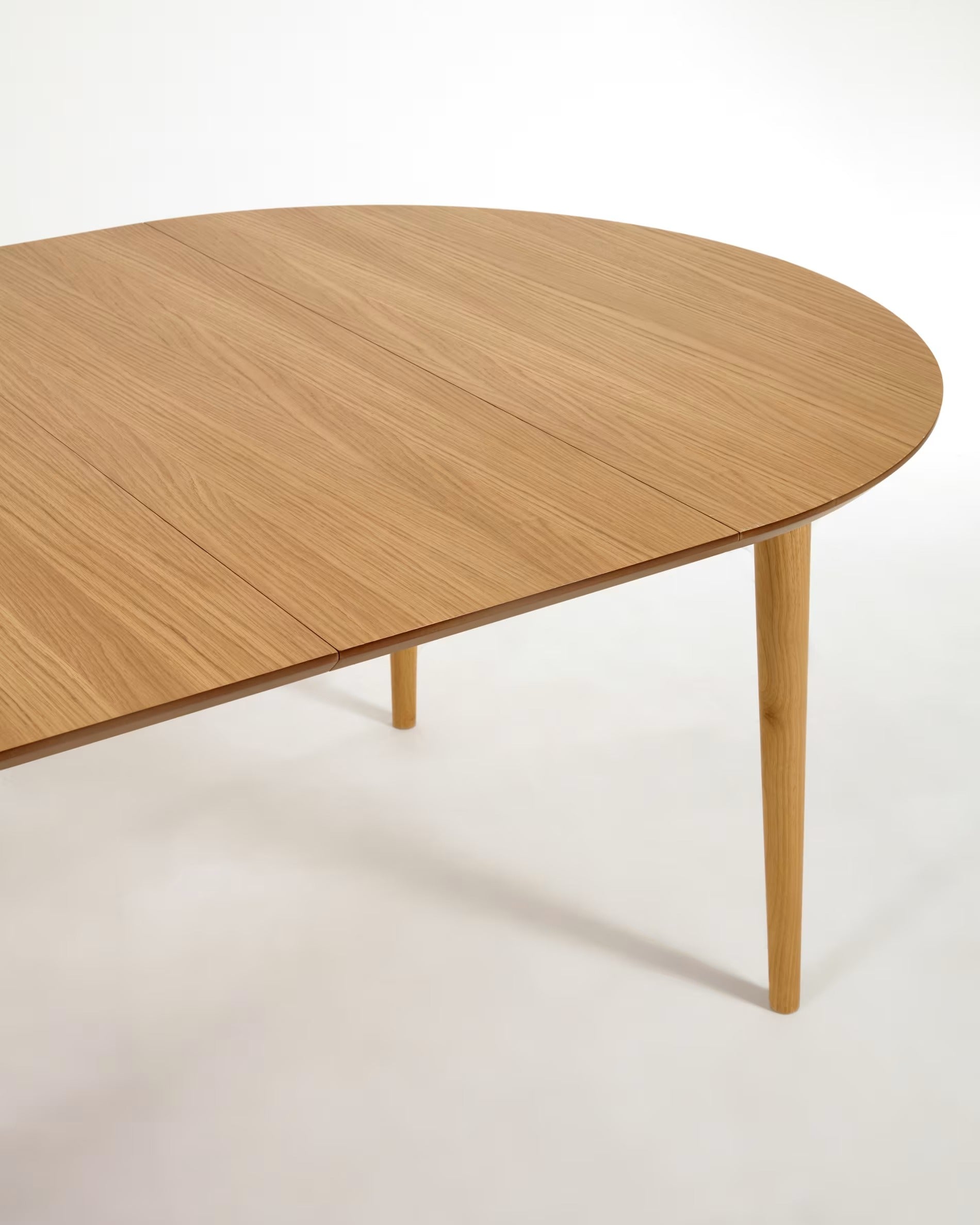 OVAL EXTENDABLE TABLE OQUI OAK VENEER