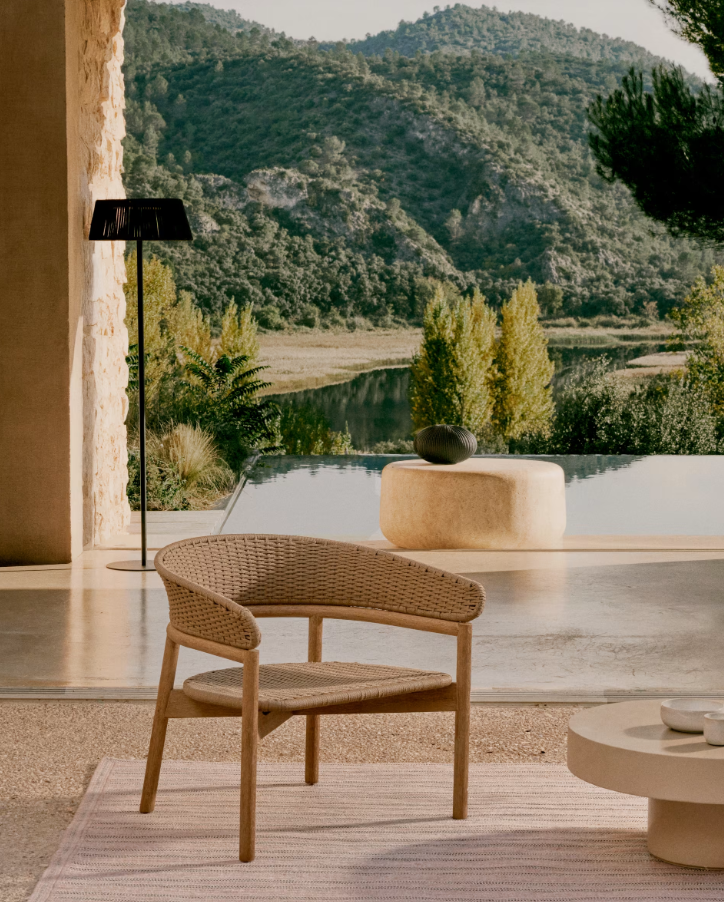 Venkovní křeslo ARINELLA lite akáciové dřevo s béžovým lanem