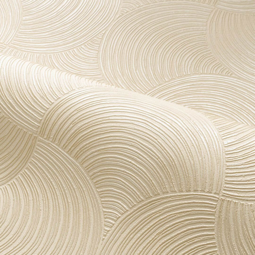 Strukturovaná metalická tapeta s geometrickým vzorem METEORE - SABLE/ARGENT písková
