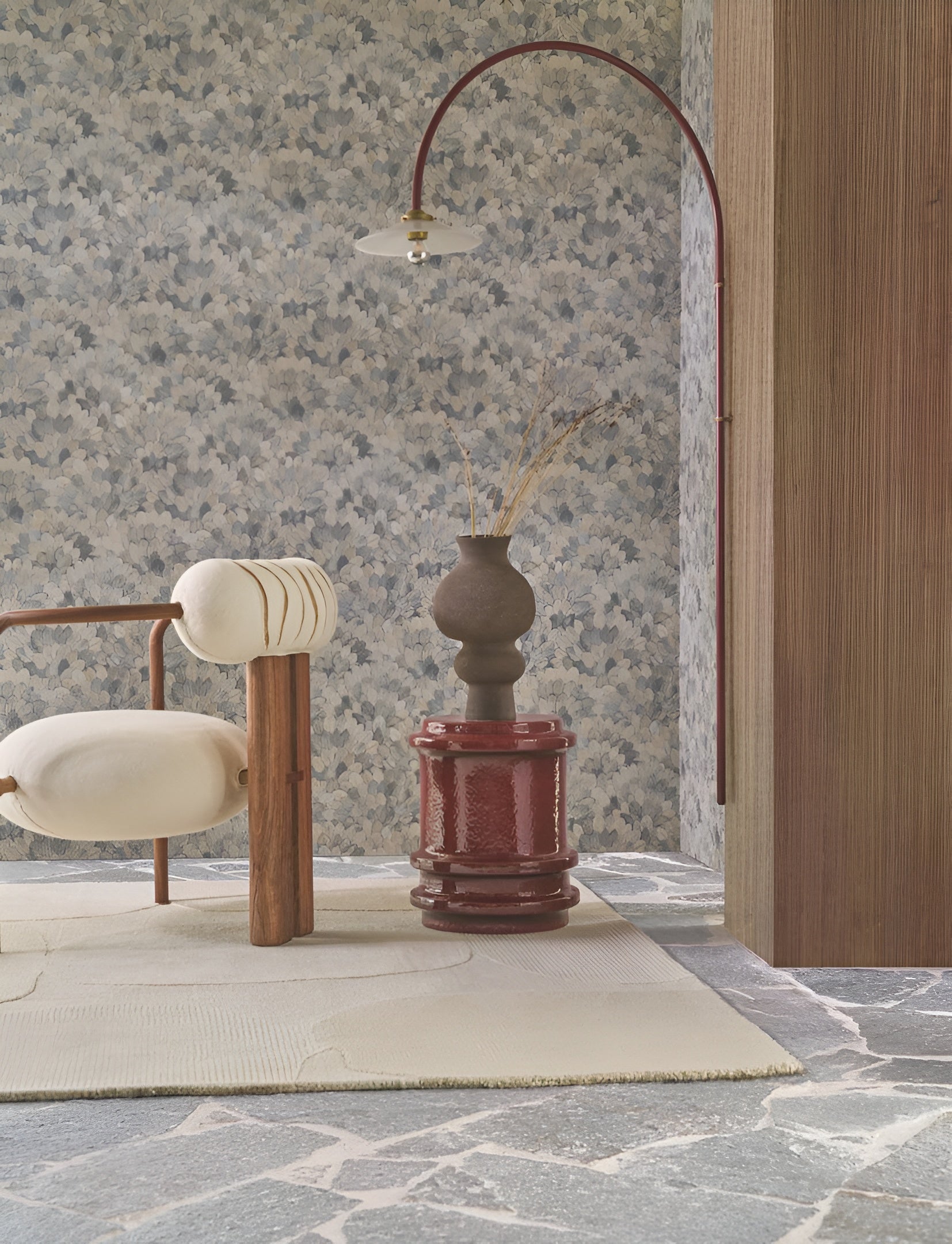 Tapeta strukturovaná s rostlinným motivem listů guajávy FEIJOA - TRAVERTIN béžový