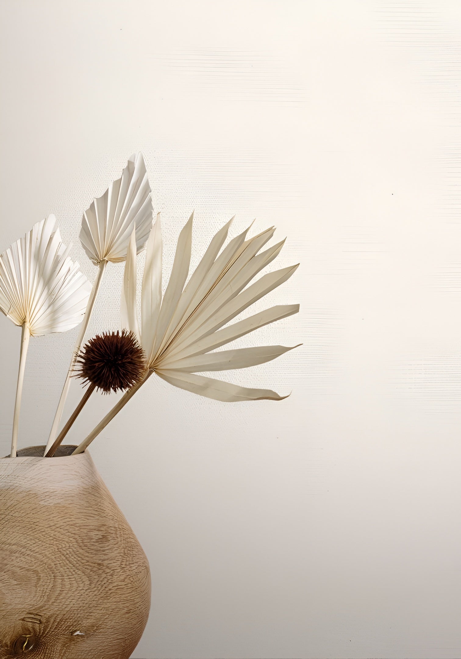 Smooth matte wallpaper with a pearlescent effect OCTA - DORE brown