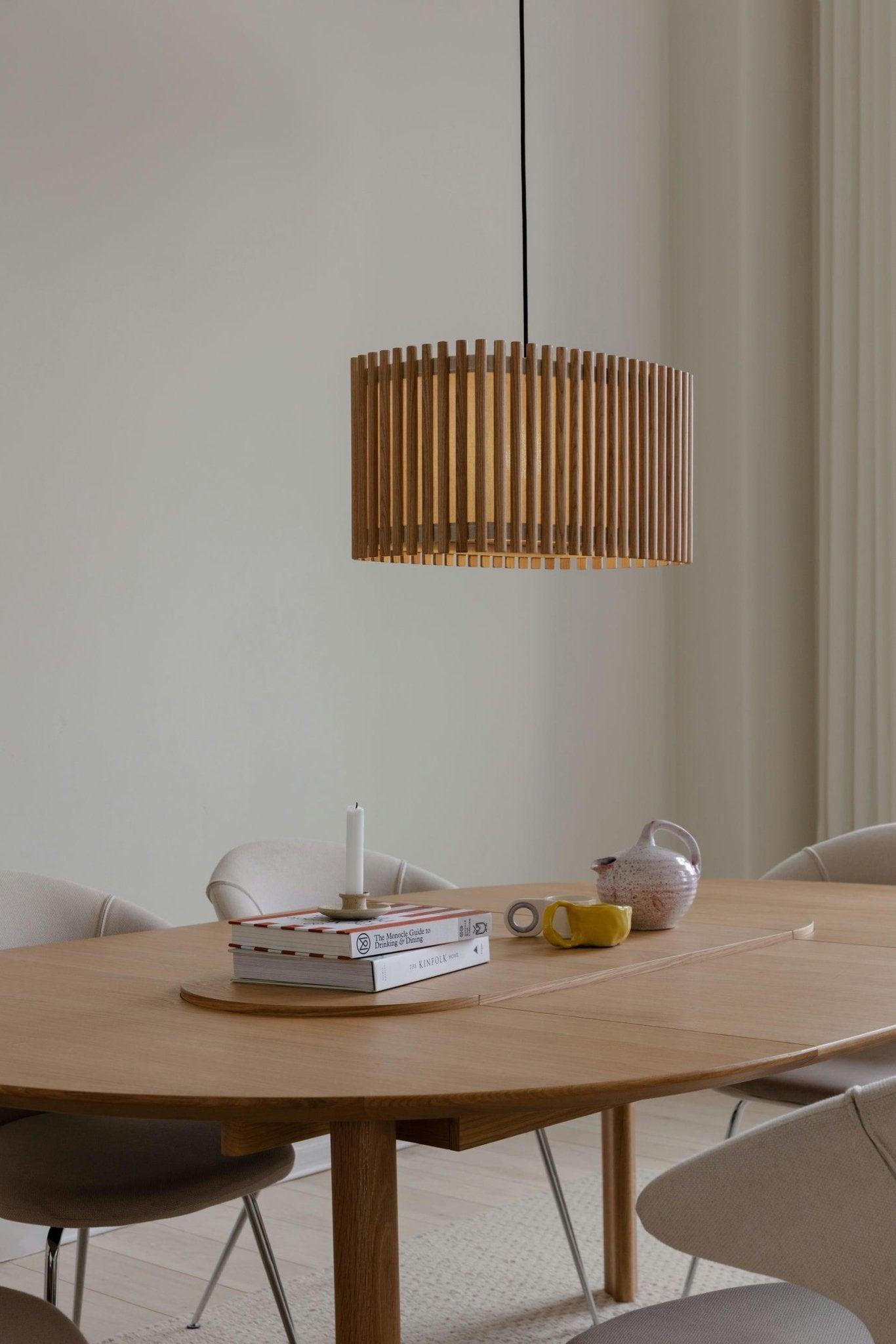 Abażur KOMOREBI dębowy UMAGE Eye on Design