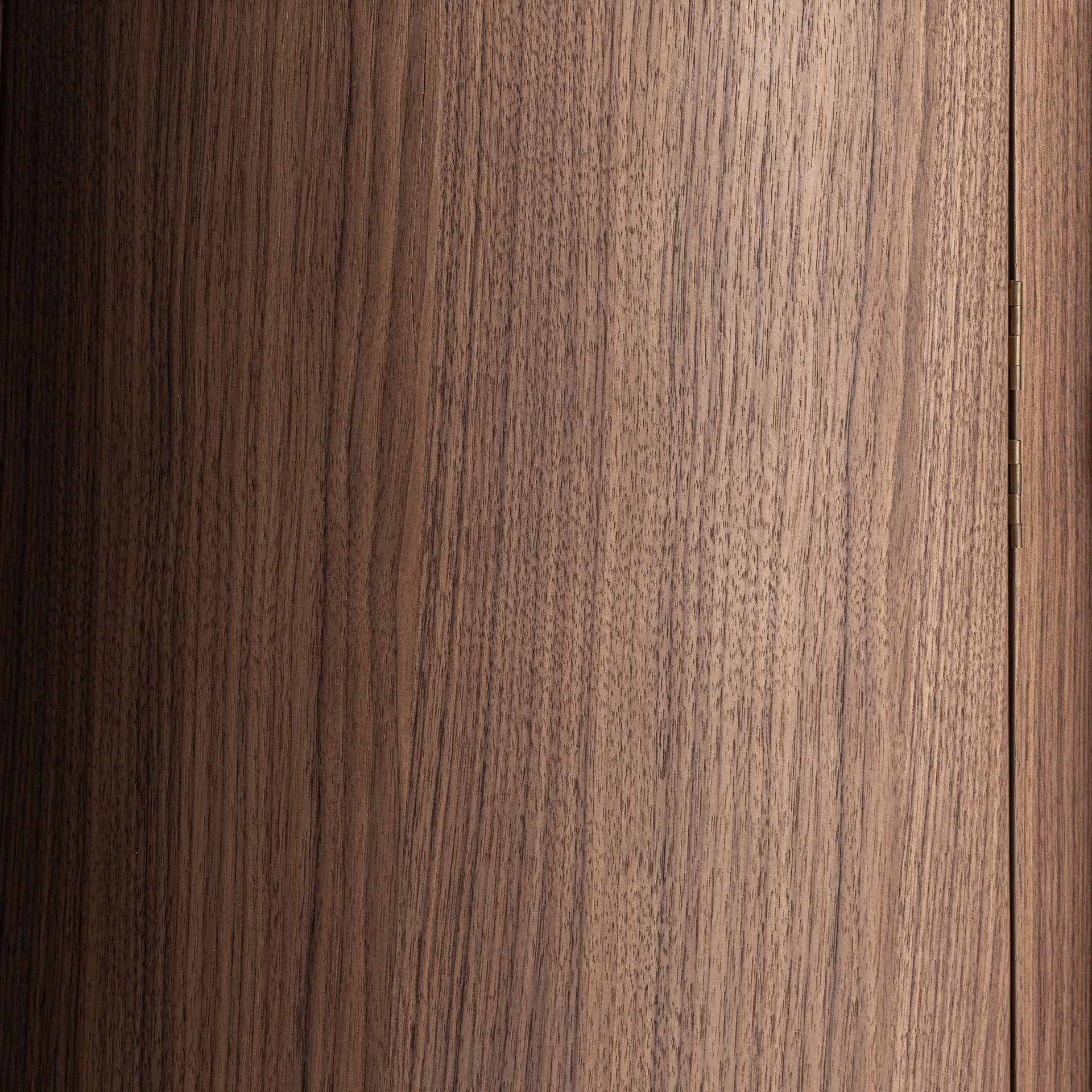 GIFHORN Chest of Drawers in Walnut Finish