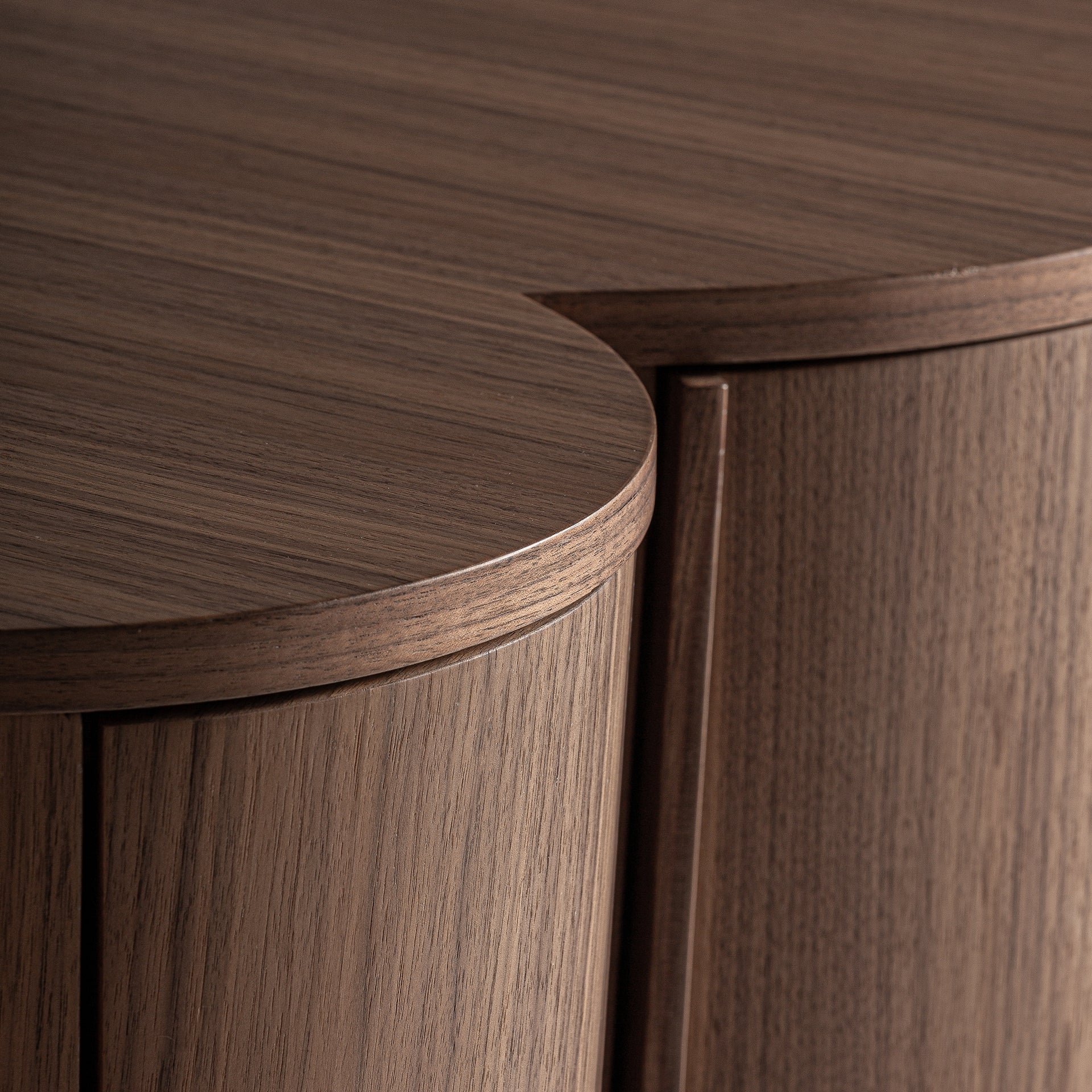 GIFHORN Chest of Drawers in Walnut Finish