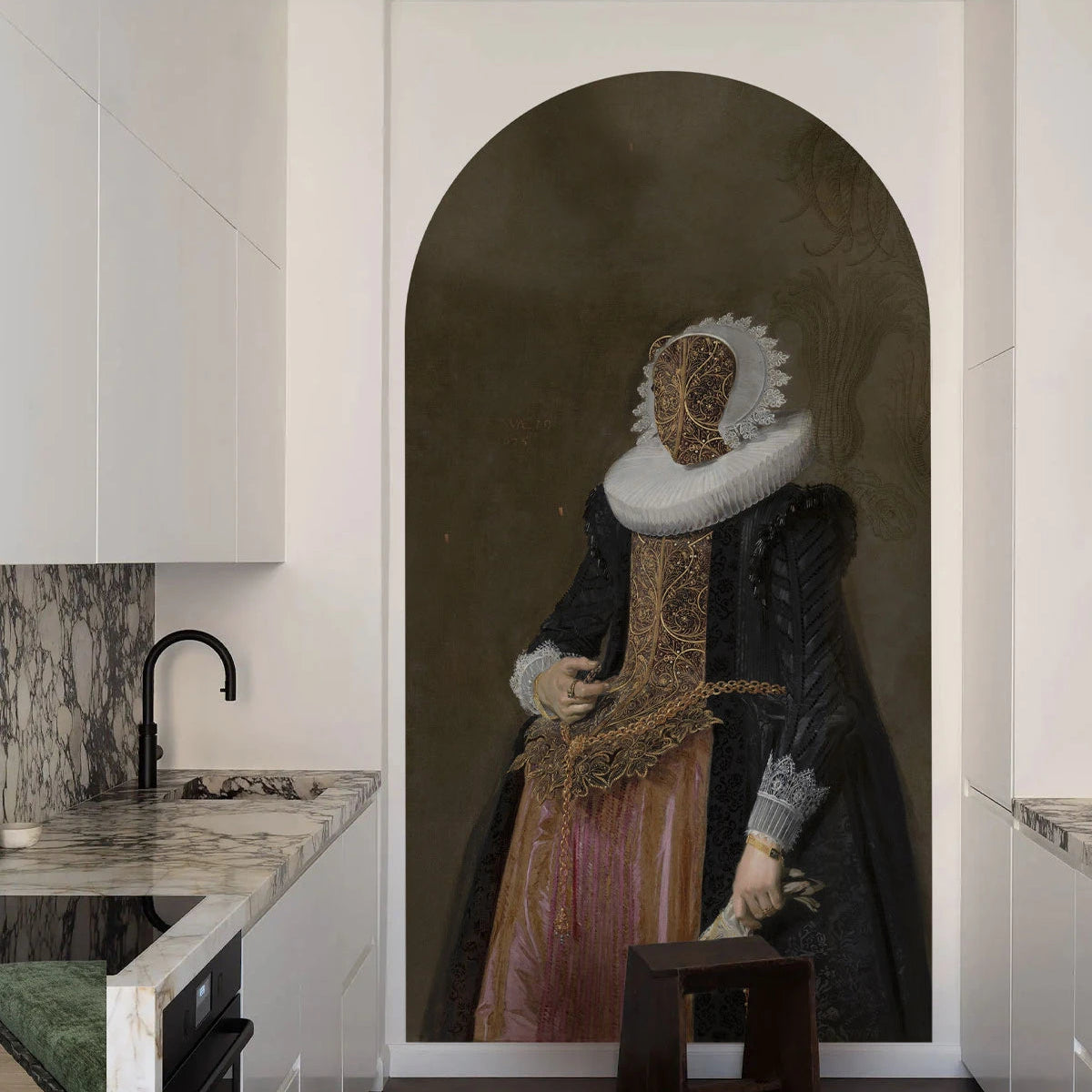 Arch-shaped mural with an artistic portrait of BAROQUE LADY in brown