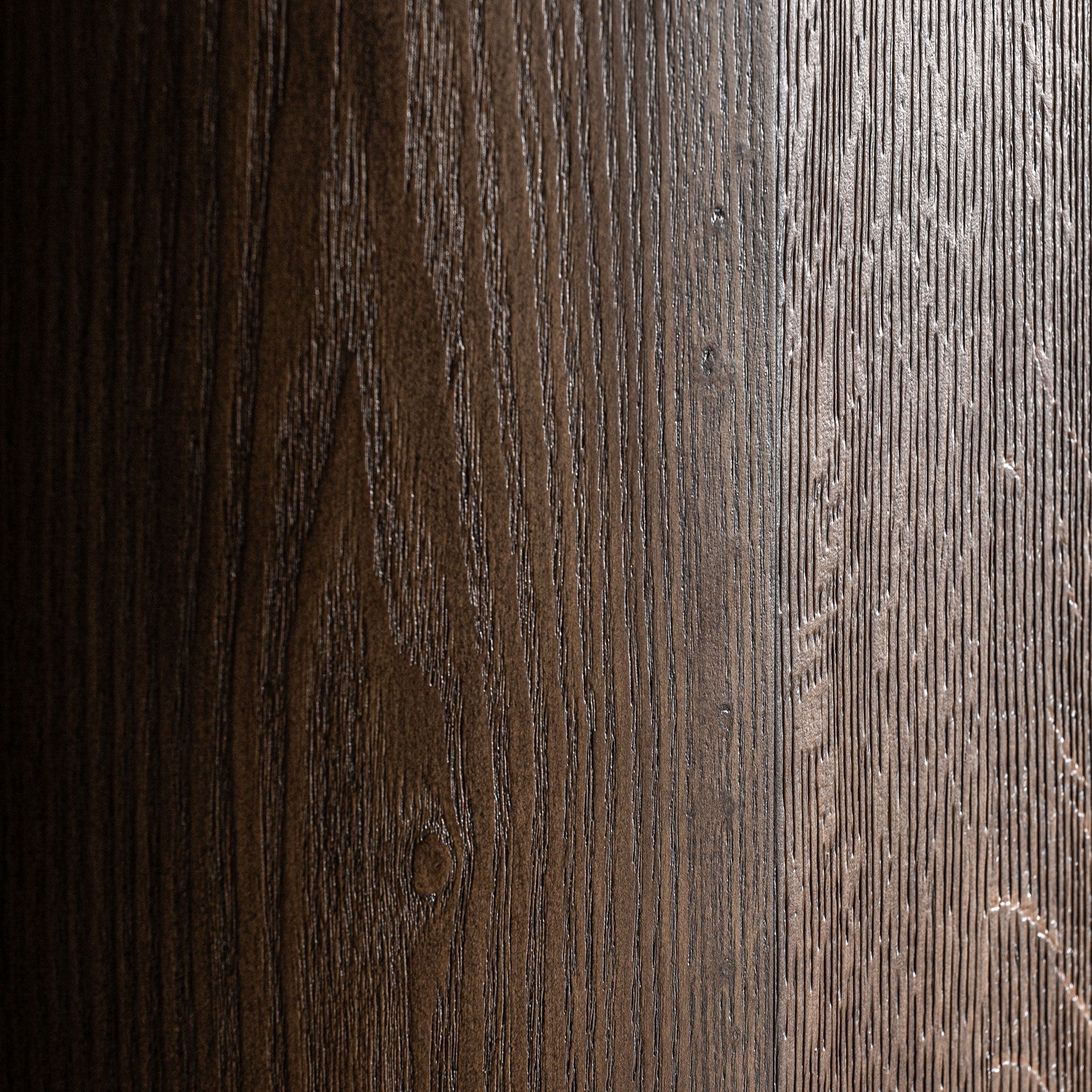 TREIGNAC wardrobe in oak wood with a gold base