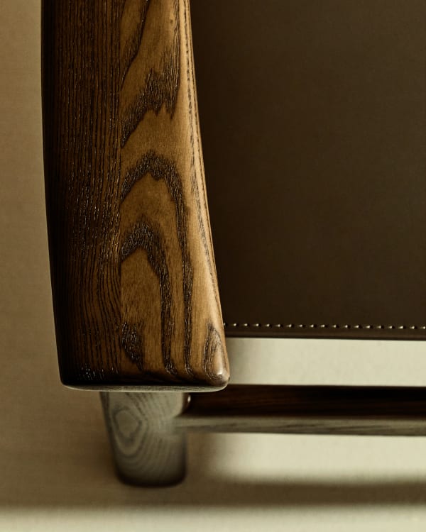 JAN chair in brown recycled leather with dark ash wood