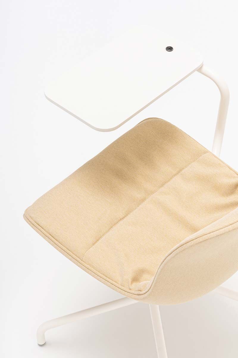 Krzesło obrotowe BALTIC 2 SOFT DUO aluminiowa podstawa z kółkami do miękkiej powierzchni na kółkach
