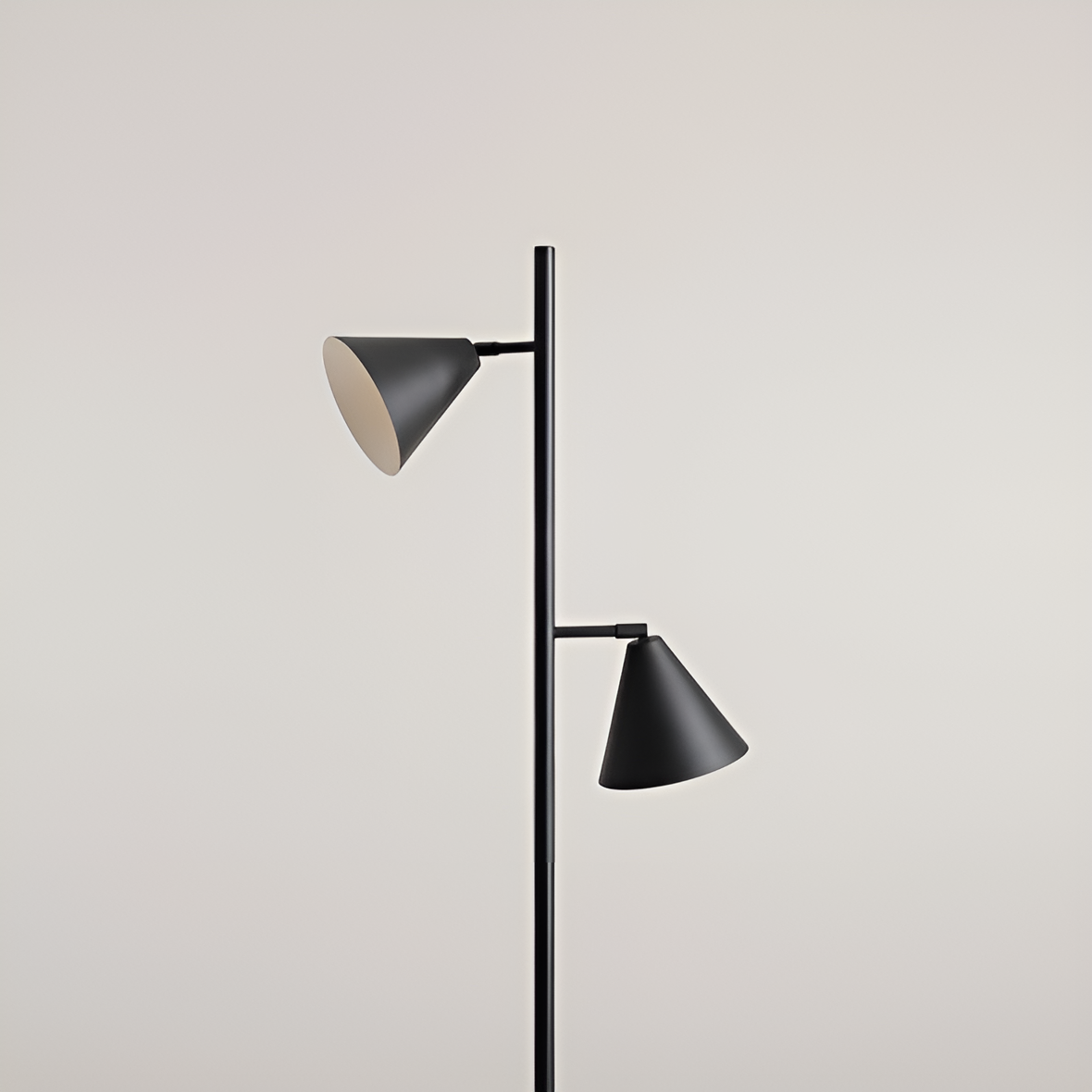 Stojací lampa FORM DUO černá