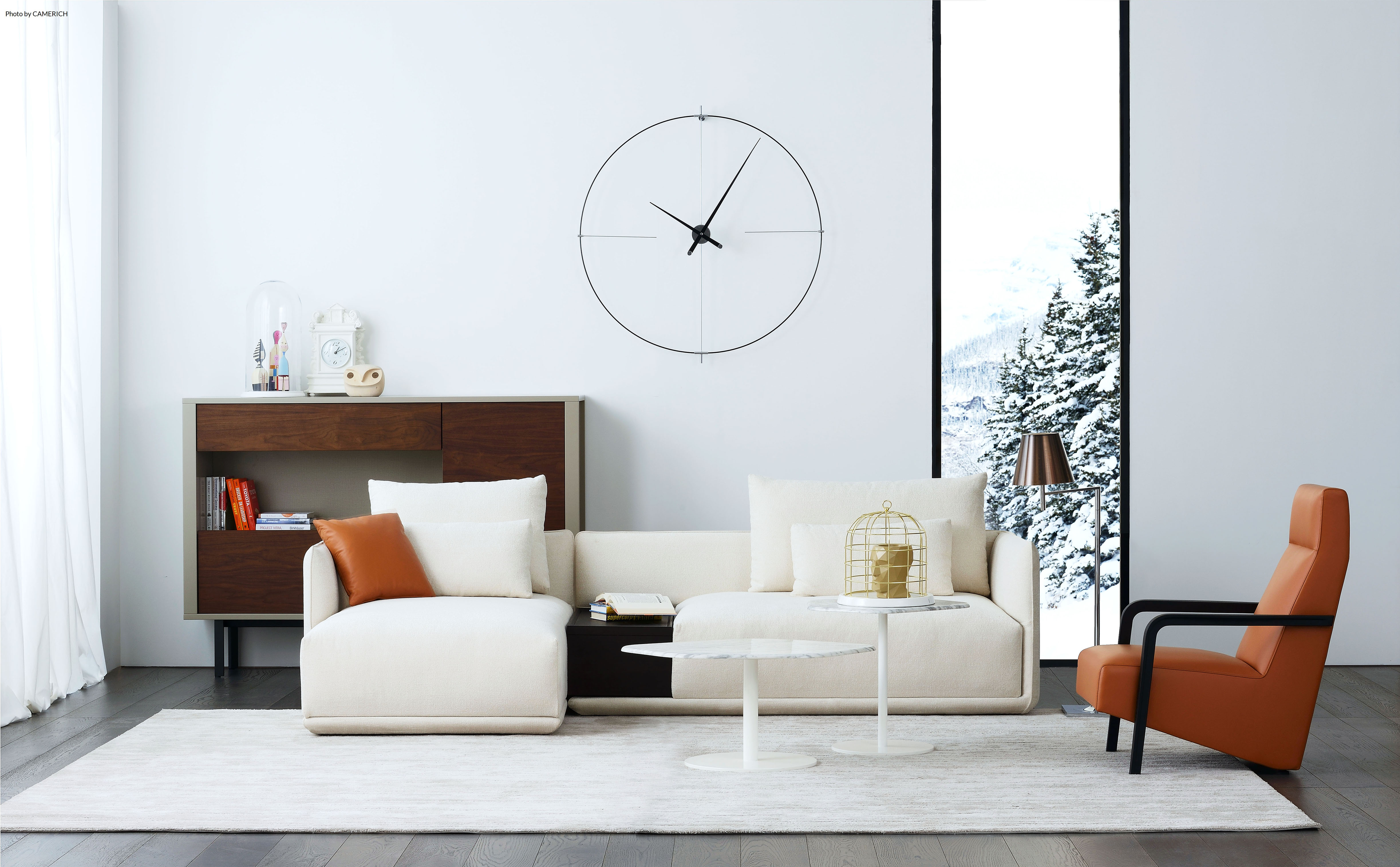 Nástěnné hodiny BILBAO černé ořechové dřevo s černou a chromovou úpravou