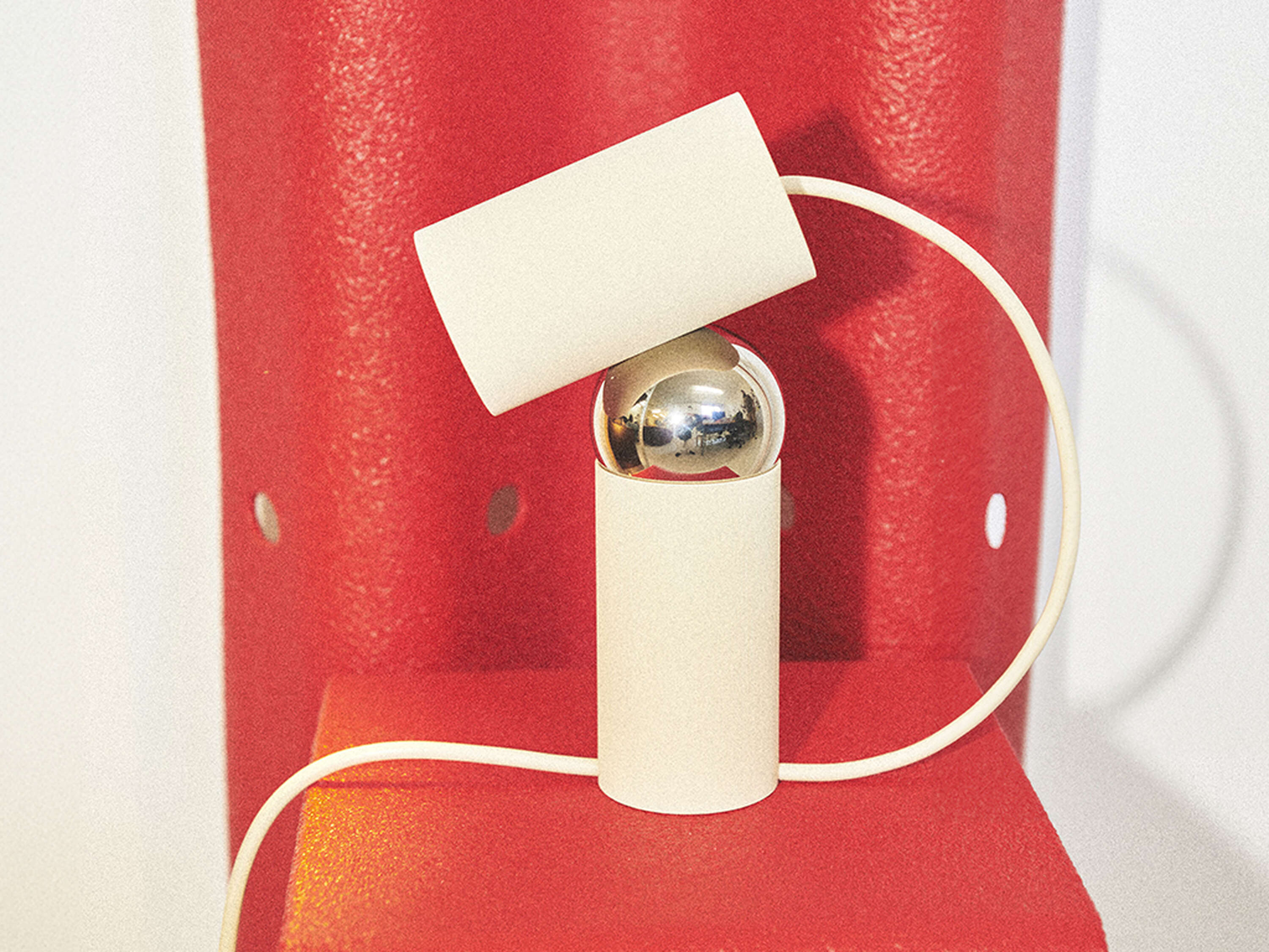 Stolní lampa BILBOQUET krémová
