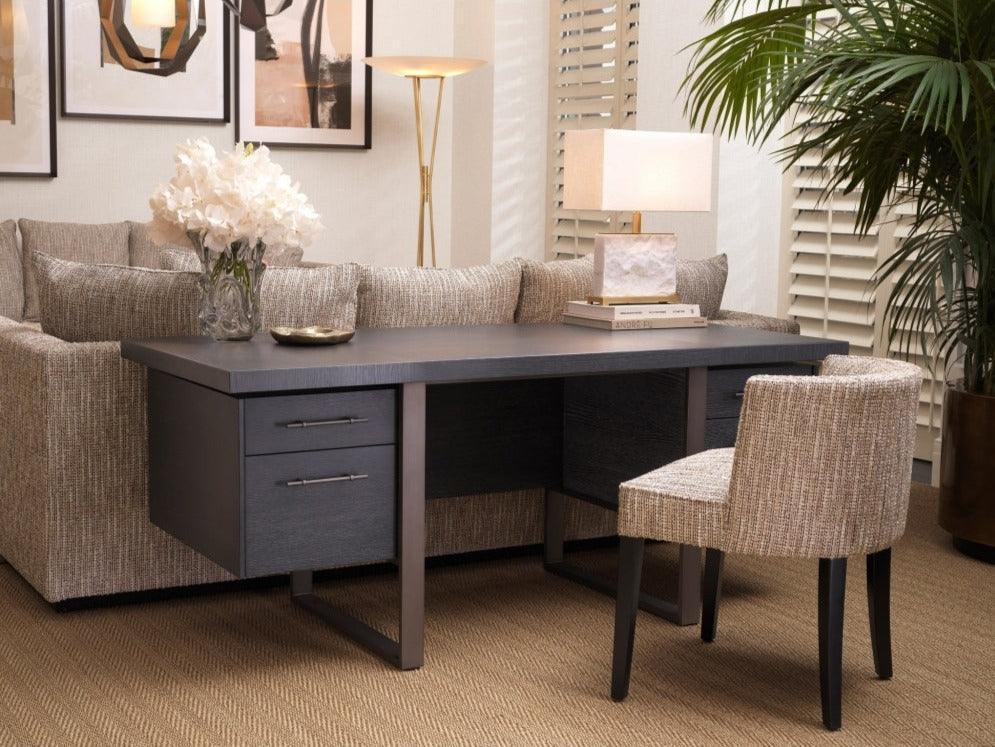 Biurko CANOVA czarny fornir ze szczotkowanym mosiądzem Eichholtz Eye on Design