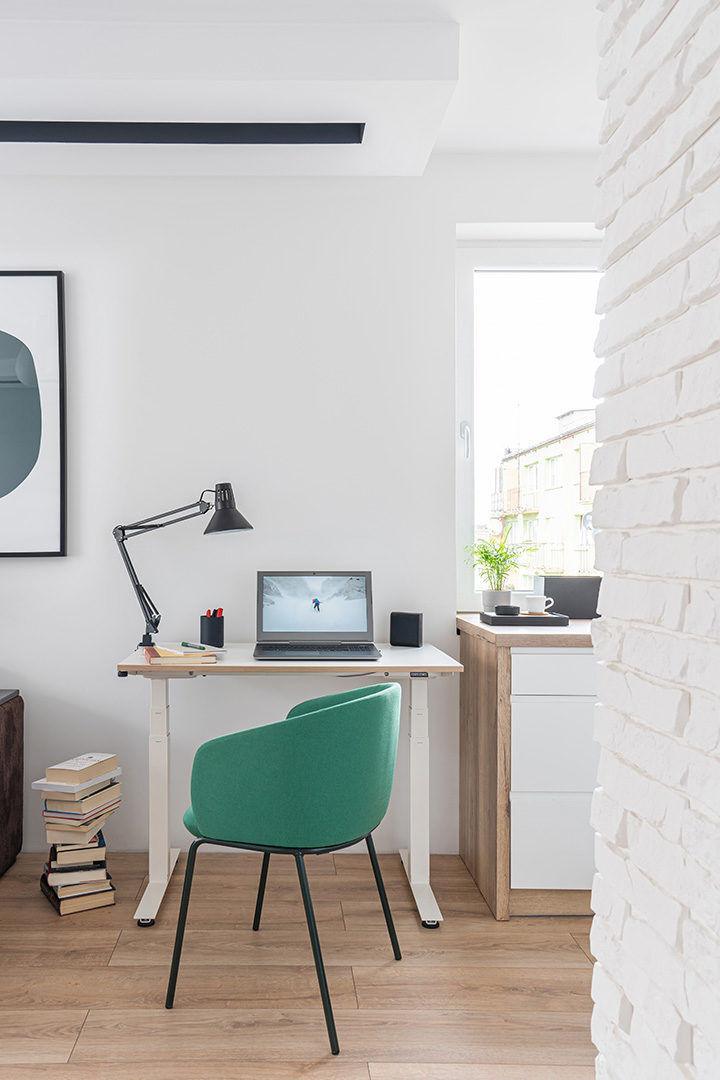 Biurko COMPACT DRIVE z elektryczną regulację blatu MDD Eye on Design