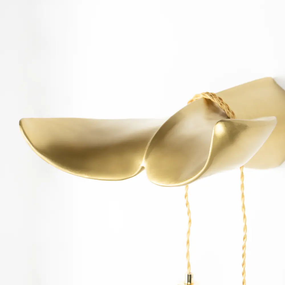 Nástěnné svítidlo THE TAIL WILL FOLLOW zlaté