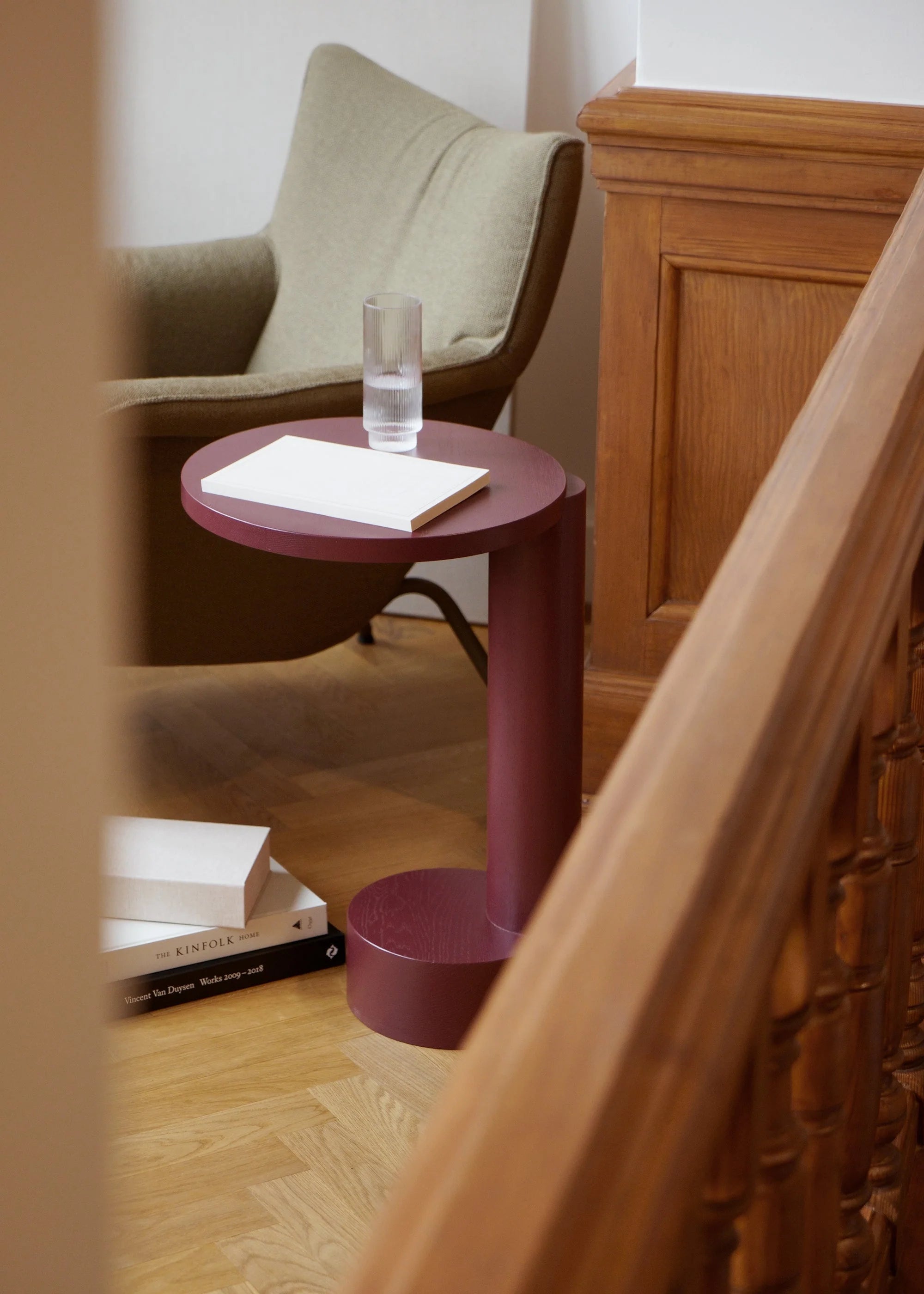 Burgundský boční stolek BOLD