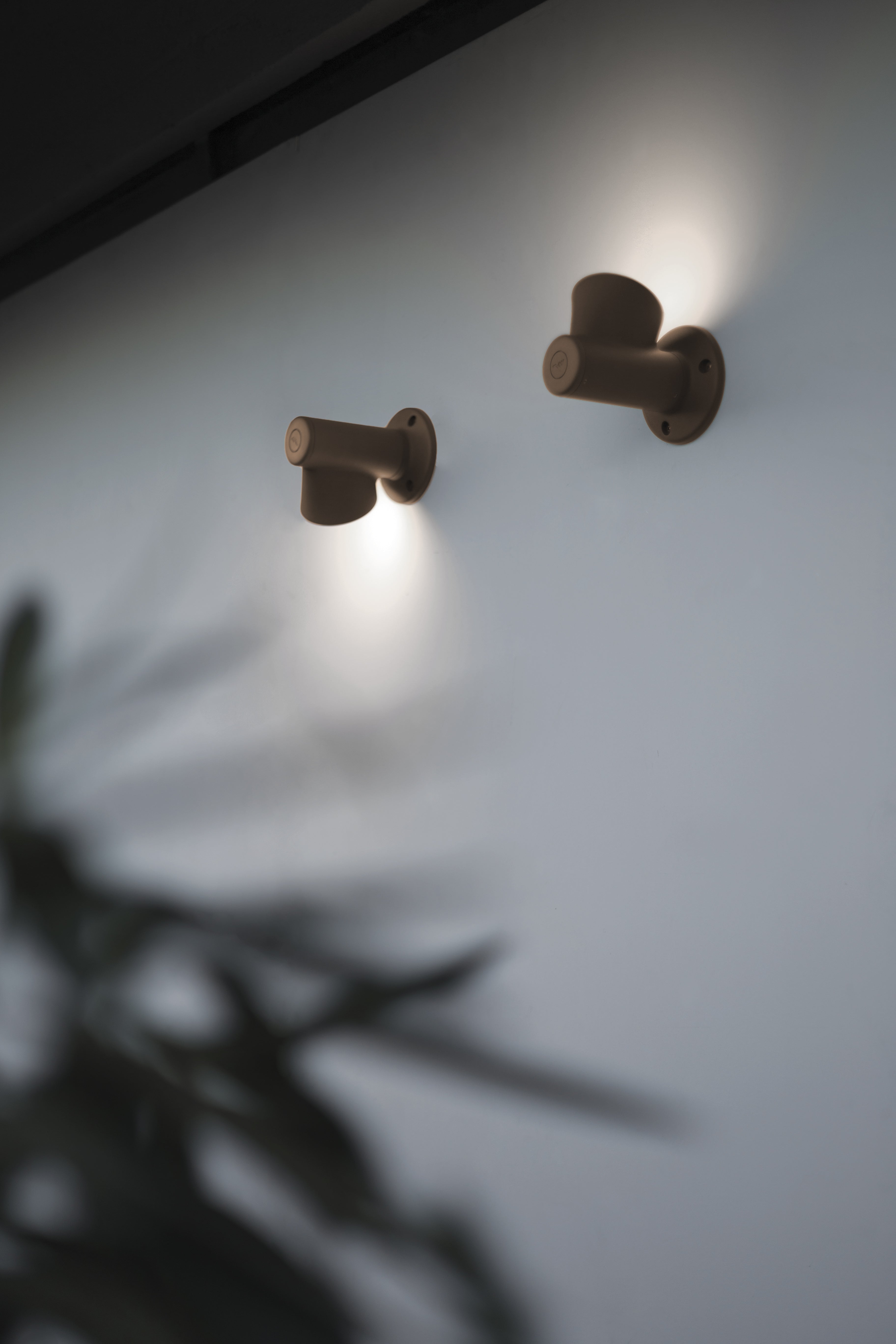 Lampa ścienna zewnętrzna BRUCO antracytowy