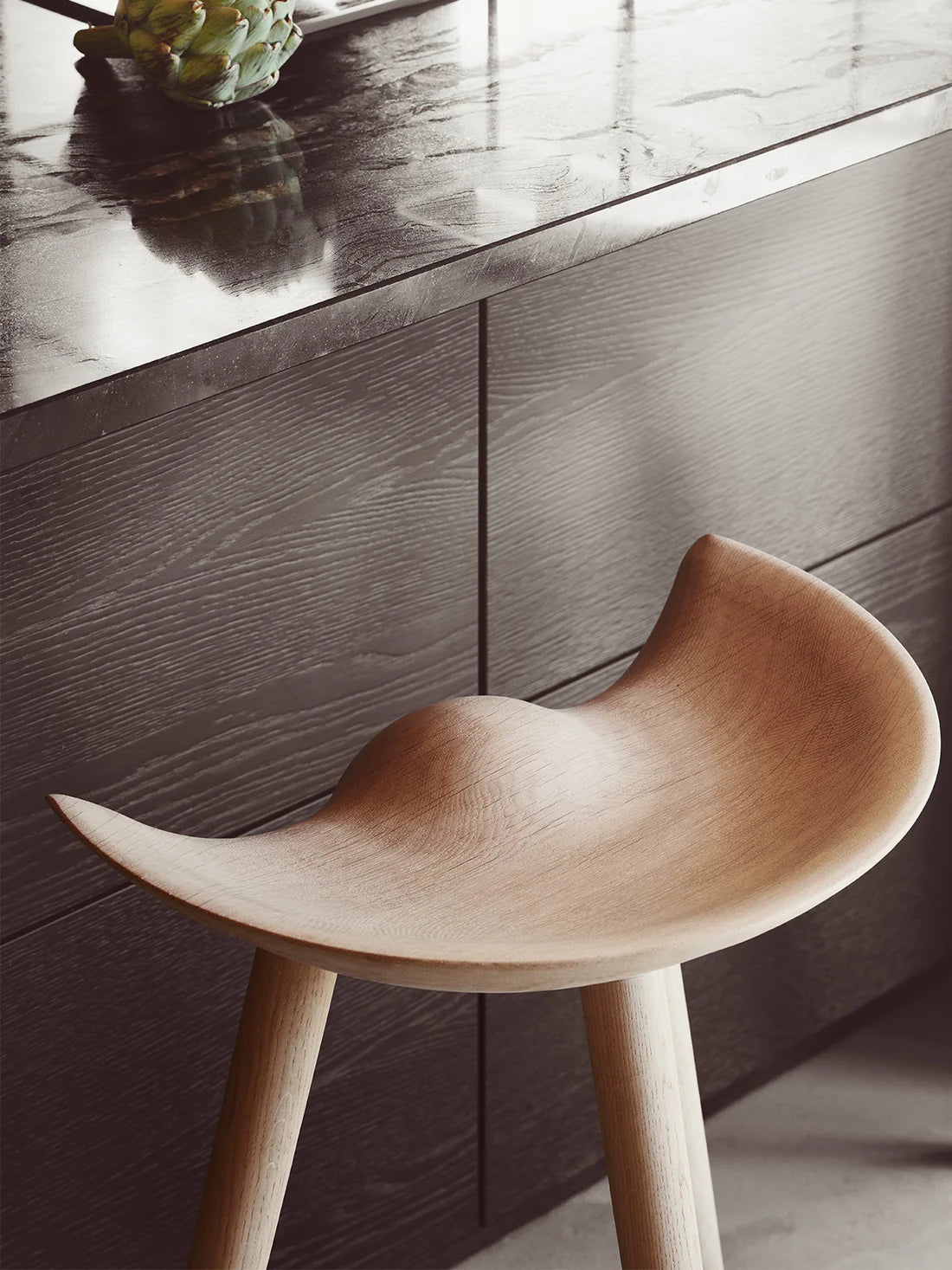 ML 42 Stool black beech wood