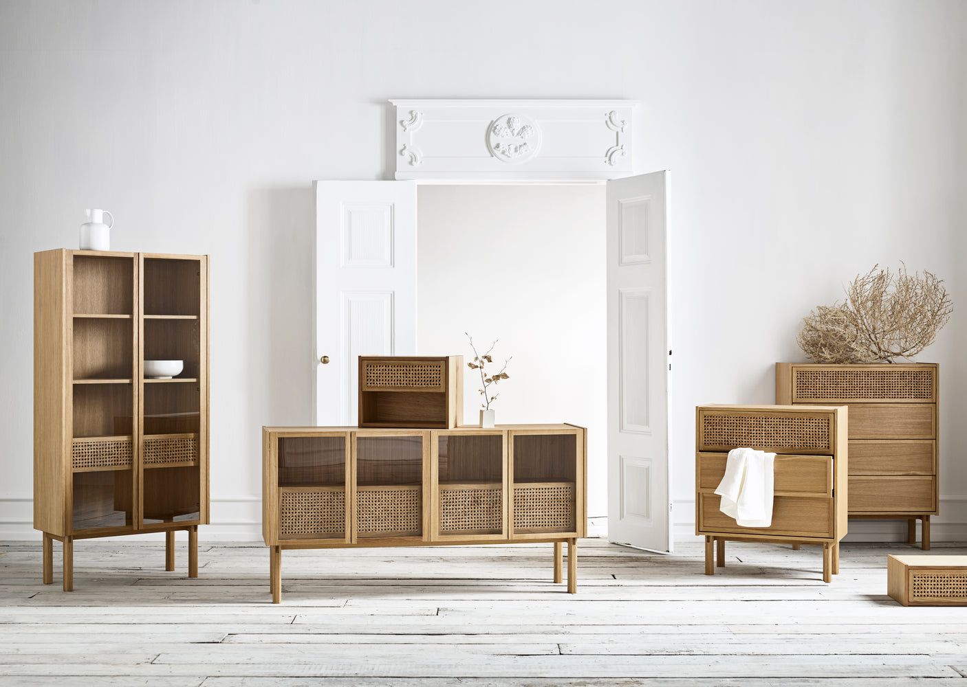 Komoda CANA z dubového dřeva