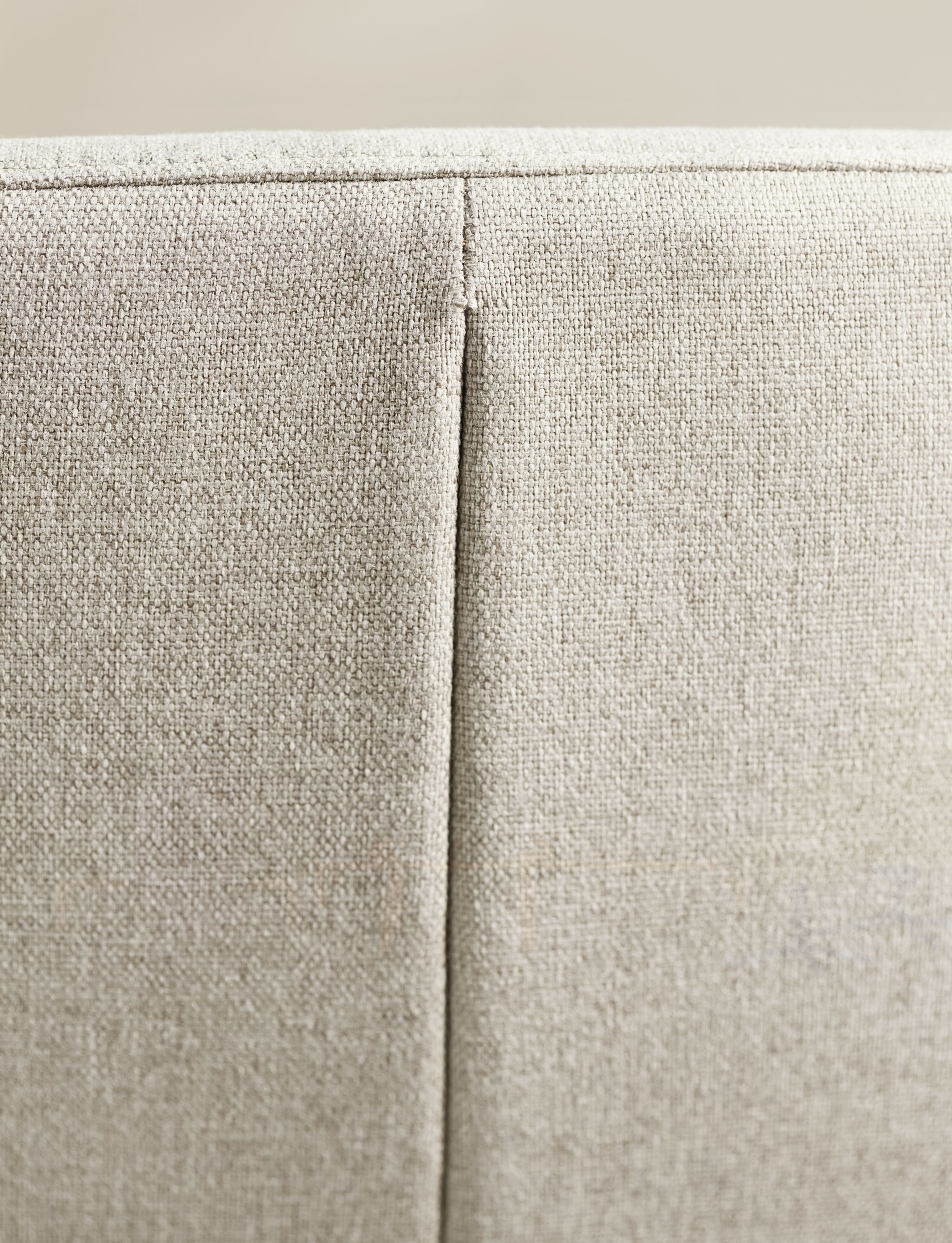 Křeslo čalouněné CLARA černá kovová základna