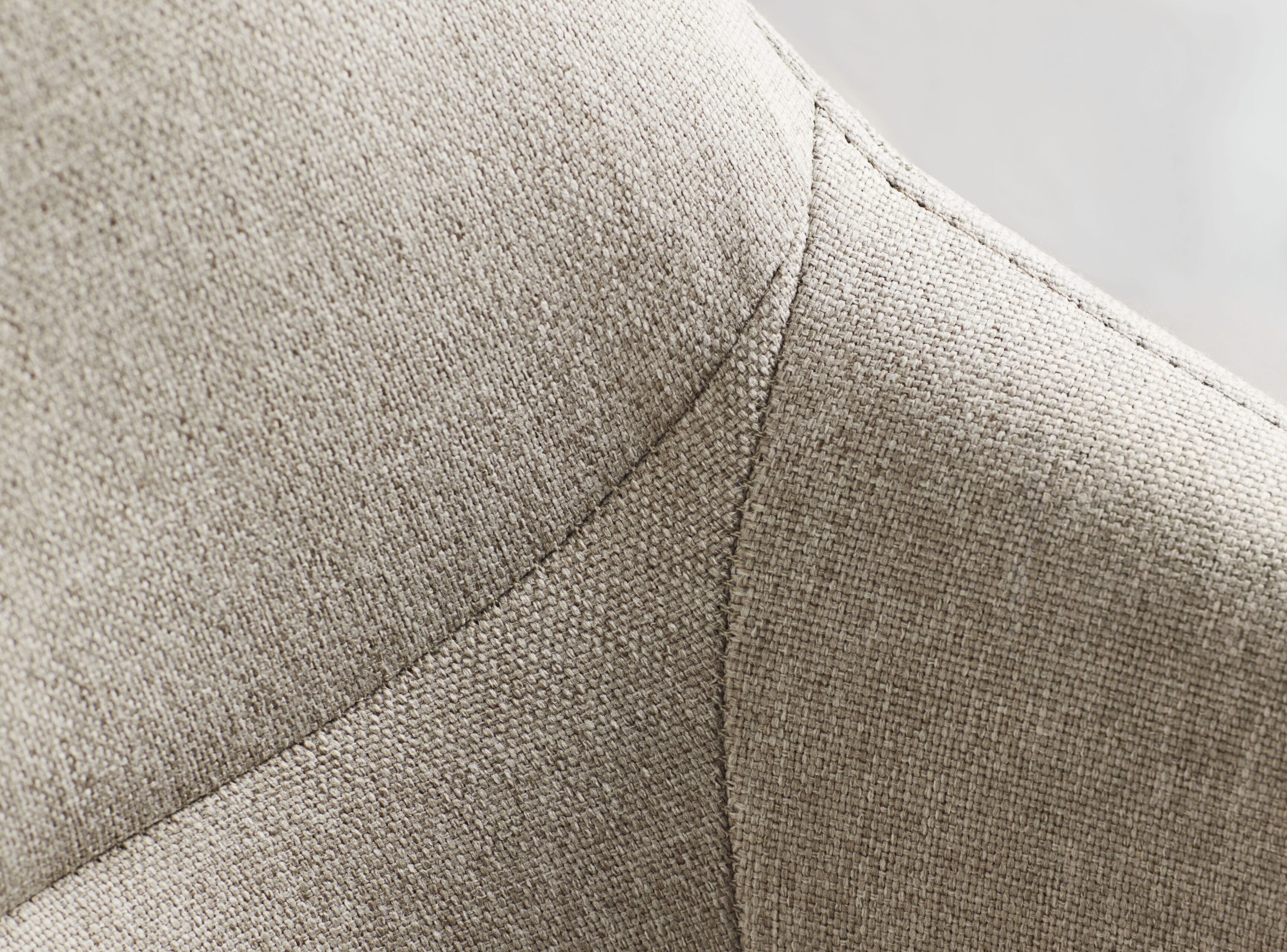 Křeslo čalouněné CLARA černá kovová základna