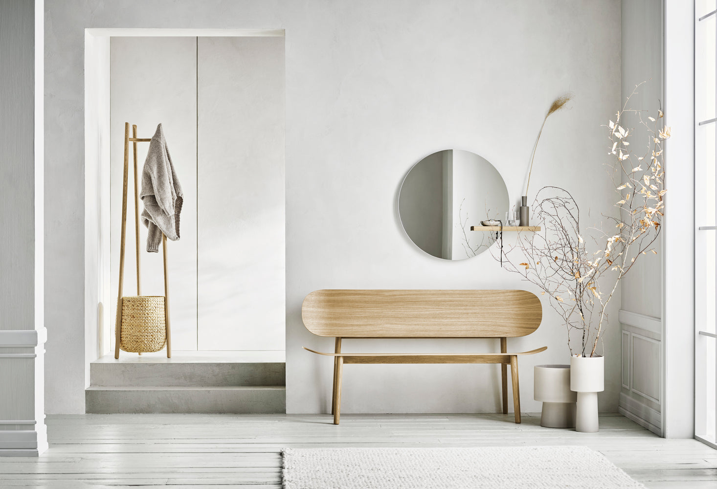 Lustr SHIFT s černou policí