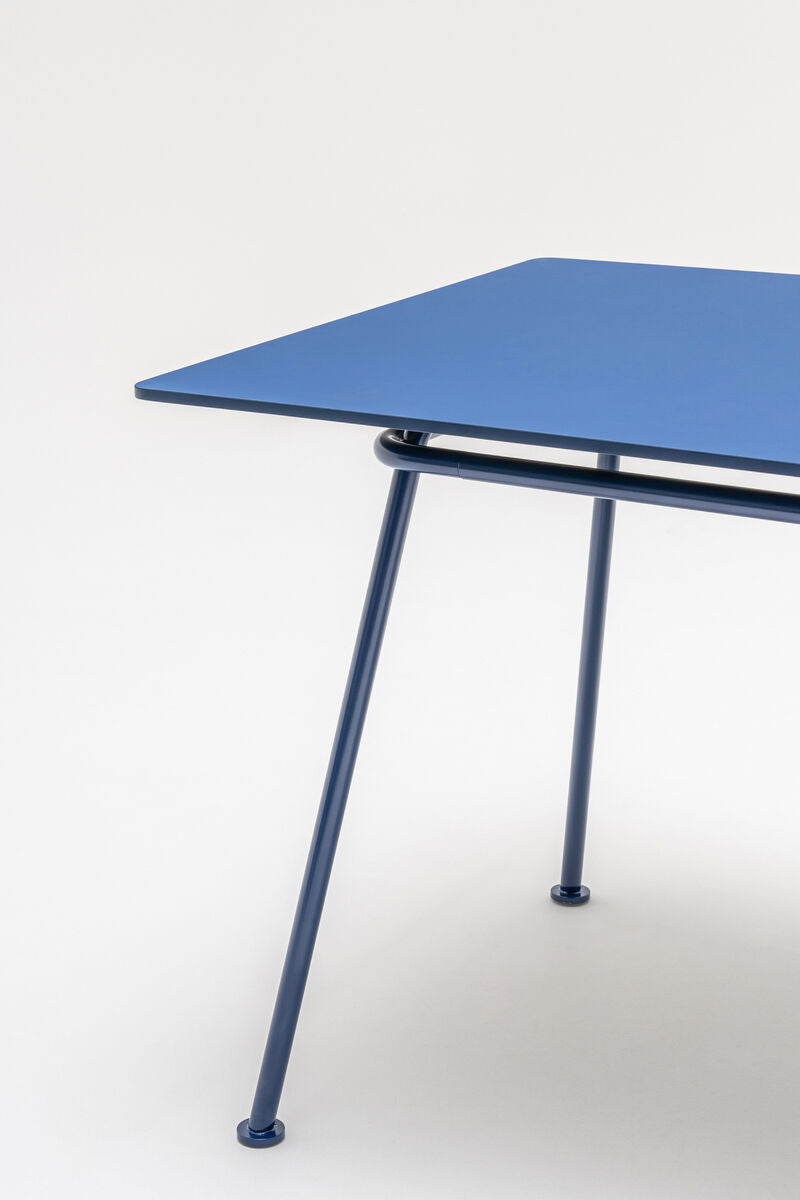 Stół kwadratowy NEW SCHOOL metalowa podstawa do jadalni – .mdd