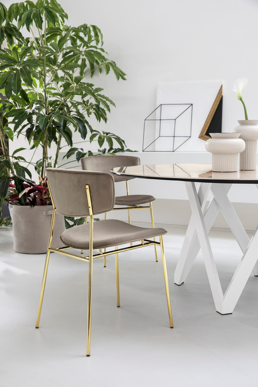 Upholstered FIFTIES Chair with Gold Base