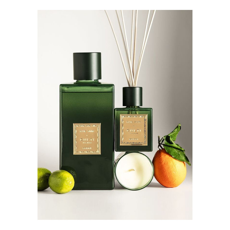 Aromatický difuzér GOLDEN s tóny hořkého pomeranče, mandarinky, zázvoru, pomerančových květů a cedru.
