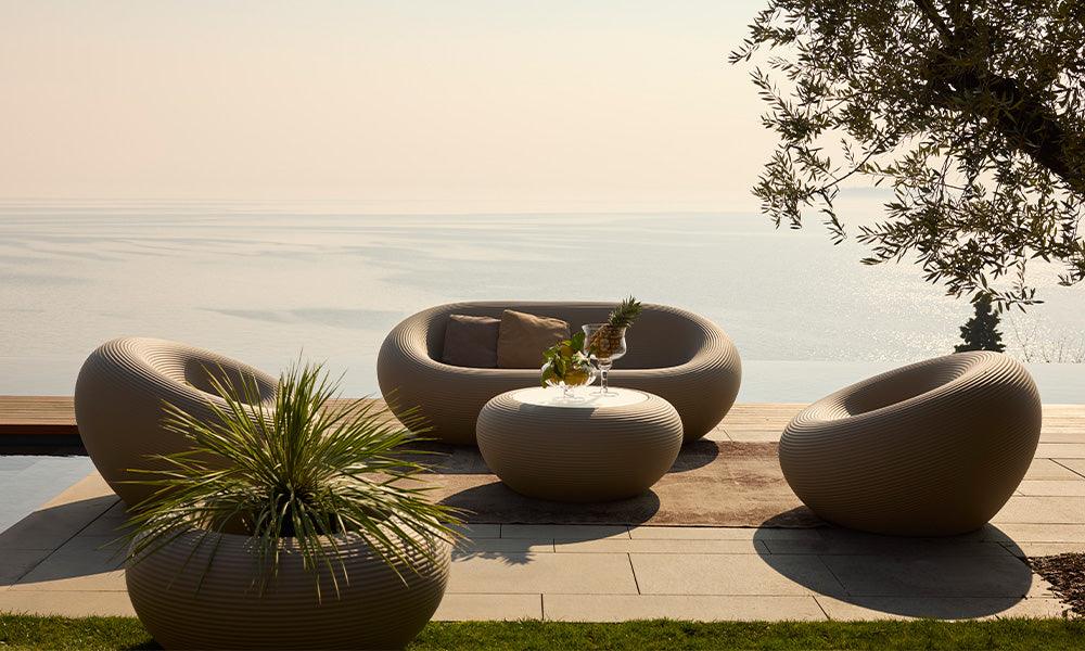 Venkovní květináč NAMI teplá šedá