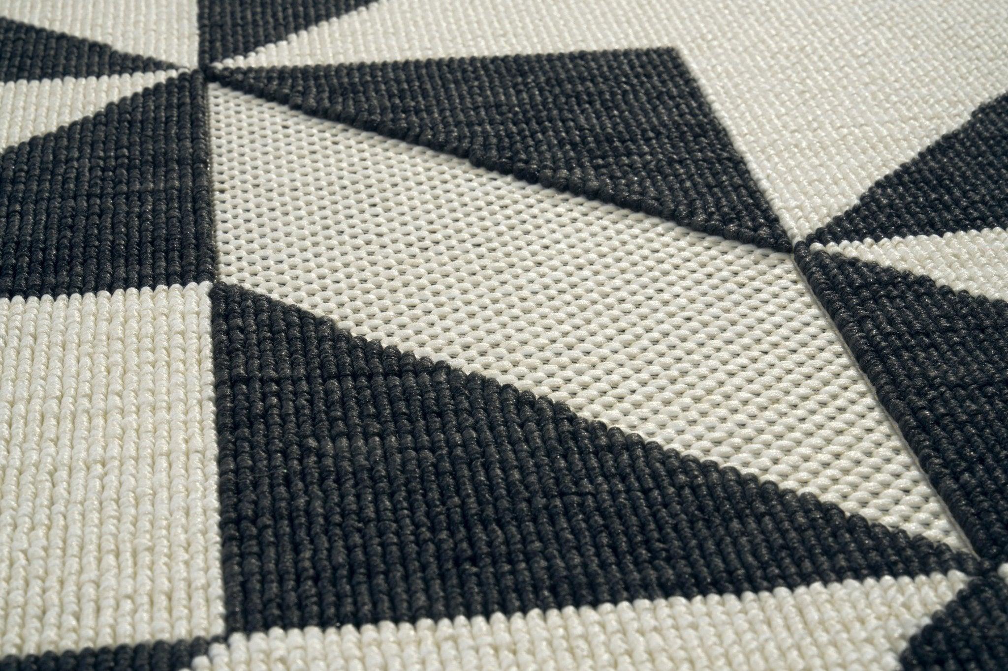 Dywan LUZ czarno-biały Carpet Decor Eye on Design