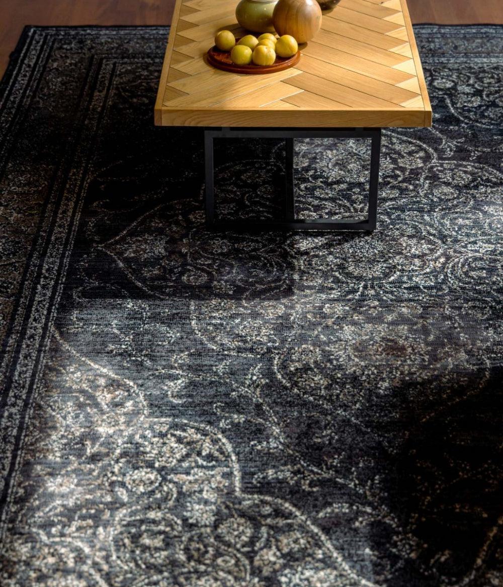 Dywan RUGGED czarny Dutchbone Eye on Design