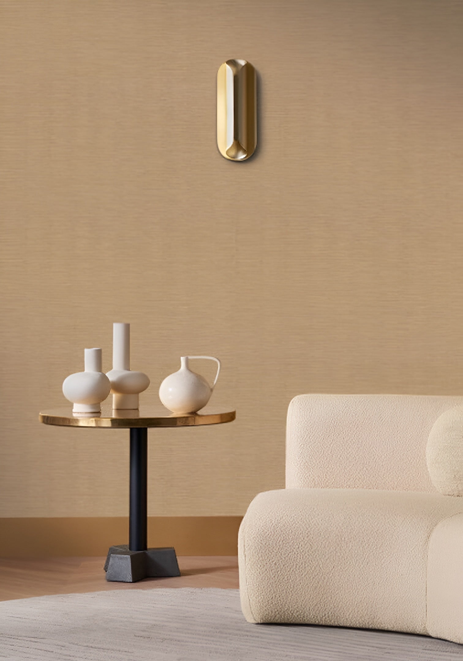 Strukturovaná metalizovaná tapeta s pruhy PLATINUM hořčicová