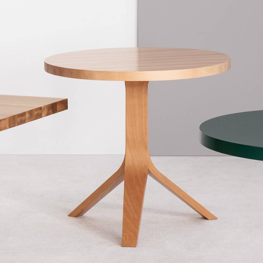 Kulatý dřevěný konferenční stolek HEY STK-1713