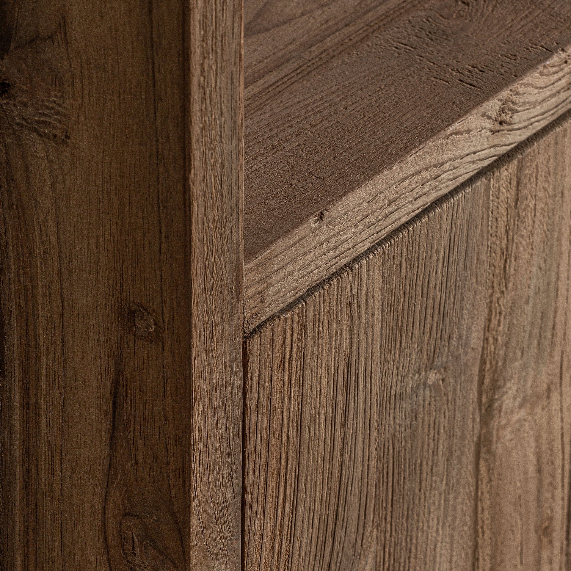 Regál LOUHANS z teakového dřeva