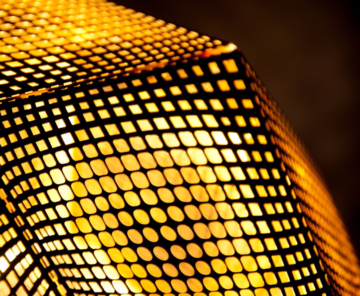 Závěsné svítidlo ETCH mosazné