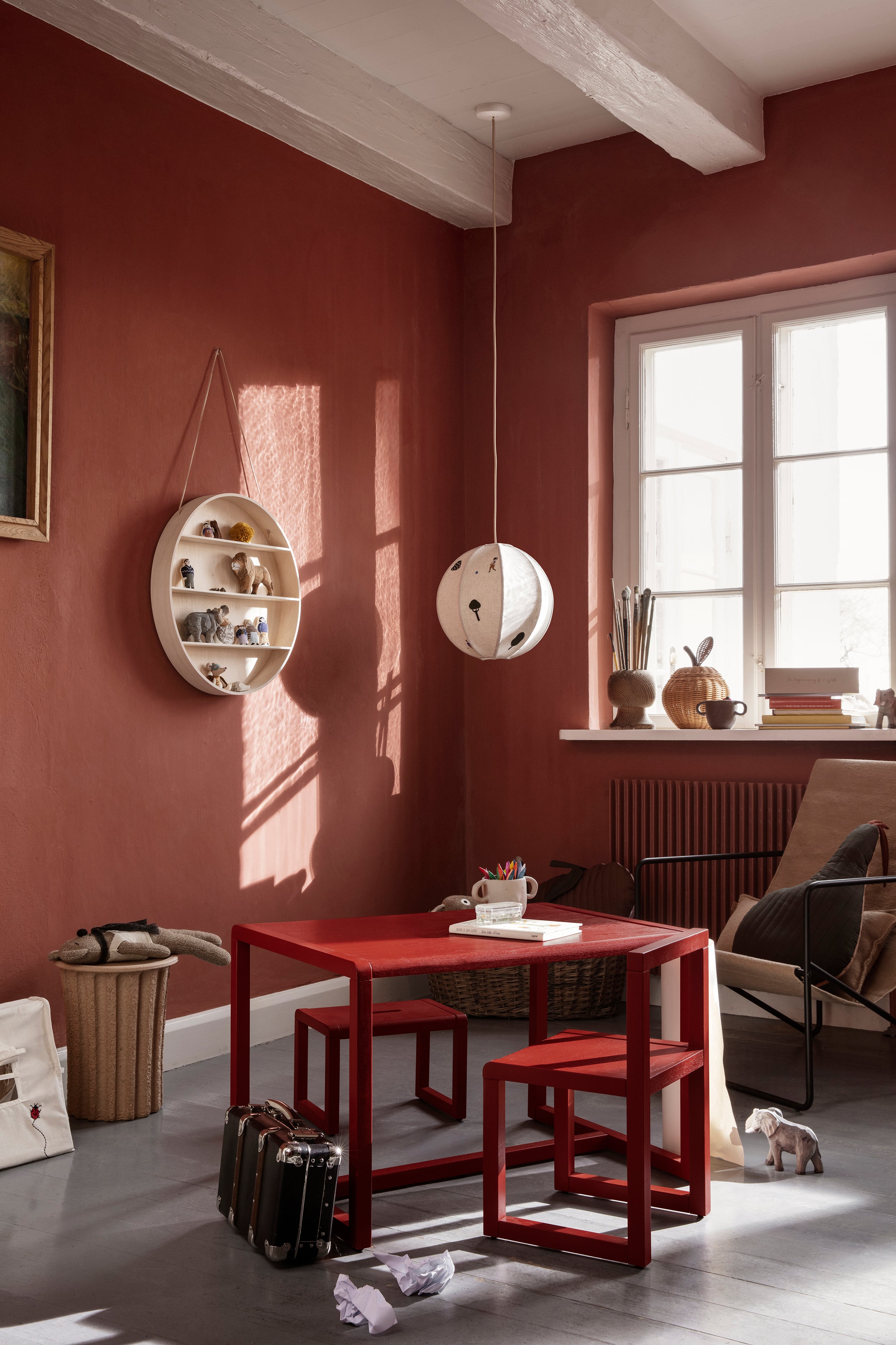 Hanging shelf ROUND DORM wood with leather string